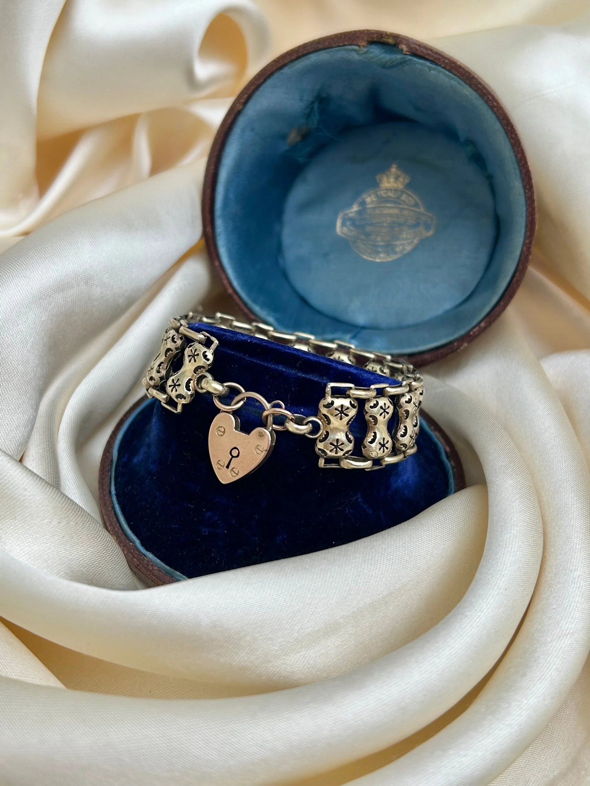 F0A42B29-A7BC-46BA-9988-B76FD2DBAA29