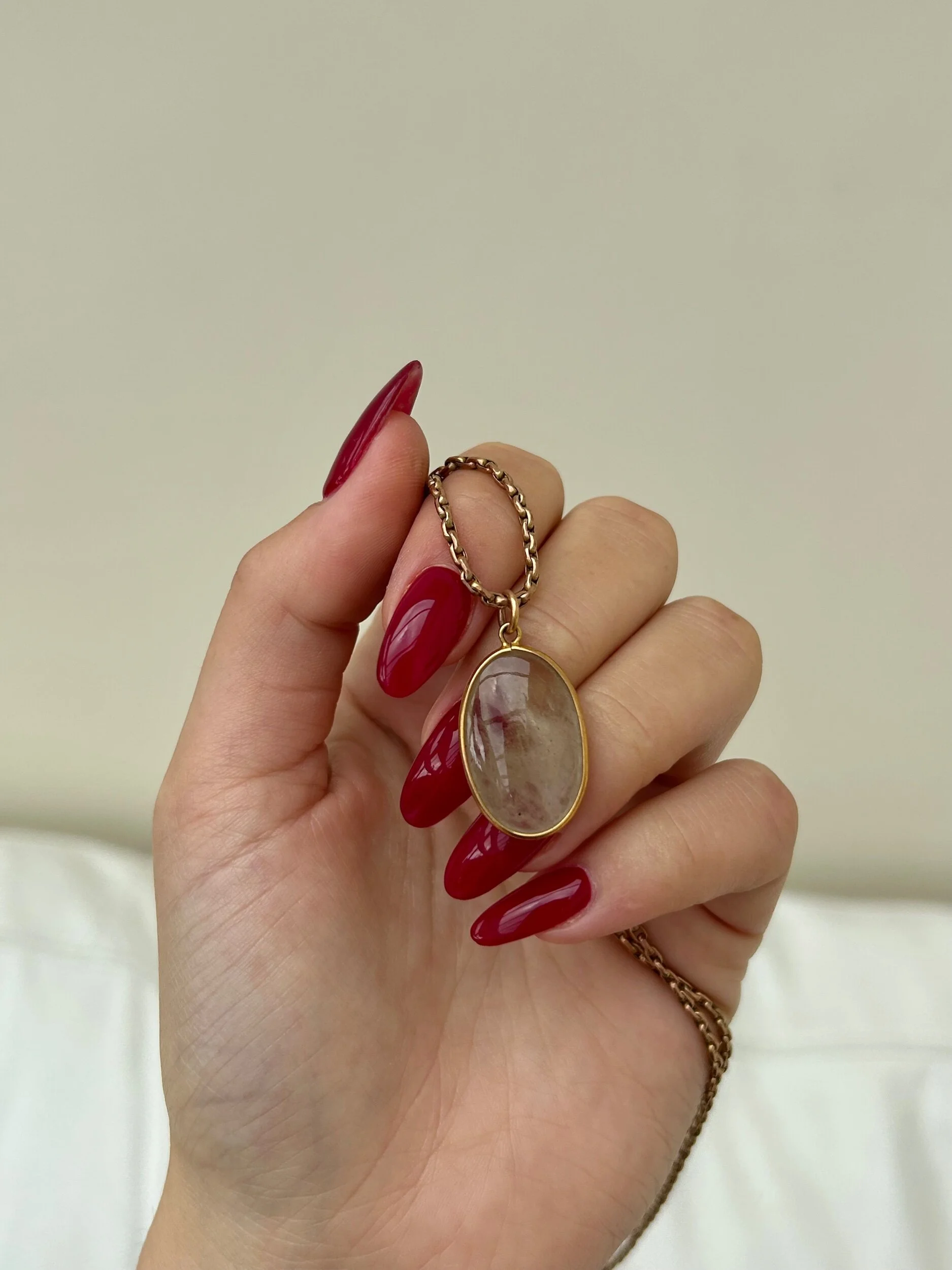 04EAB772-9044-4F9C-A4DB-536321498E4D