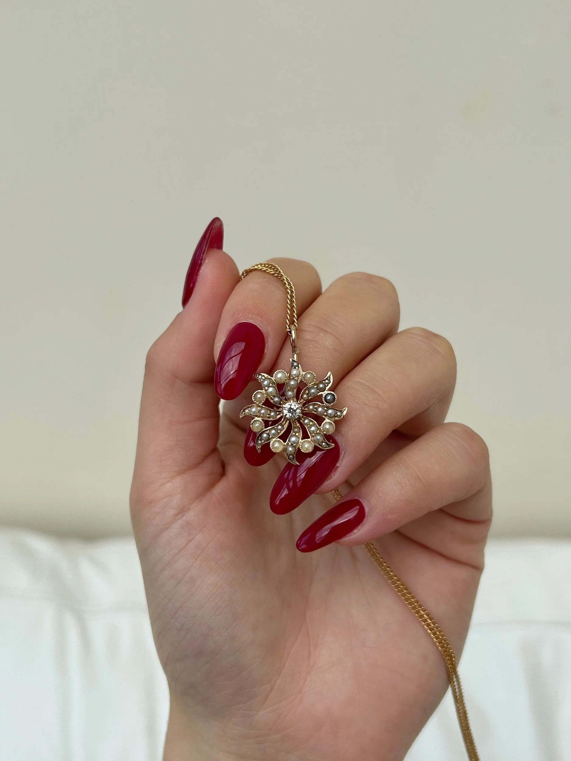 CD361475-6A18-4A1A-BCFD-31C41B761F5A