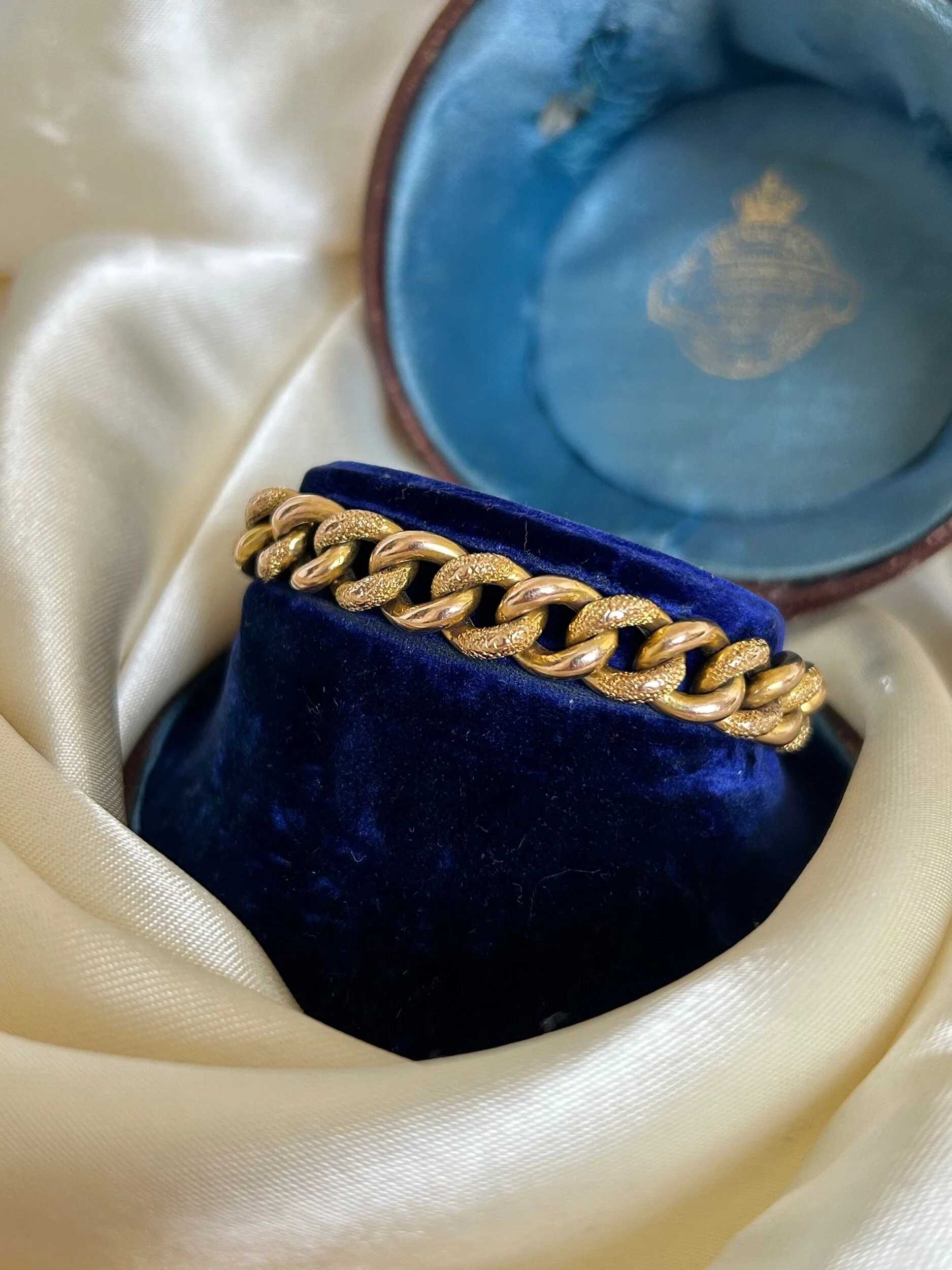 4F88C540-139B-49A1-96E8-E8B27DDCC879