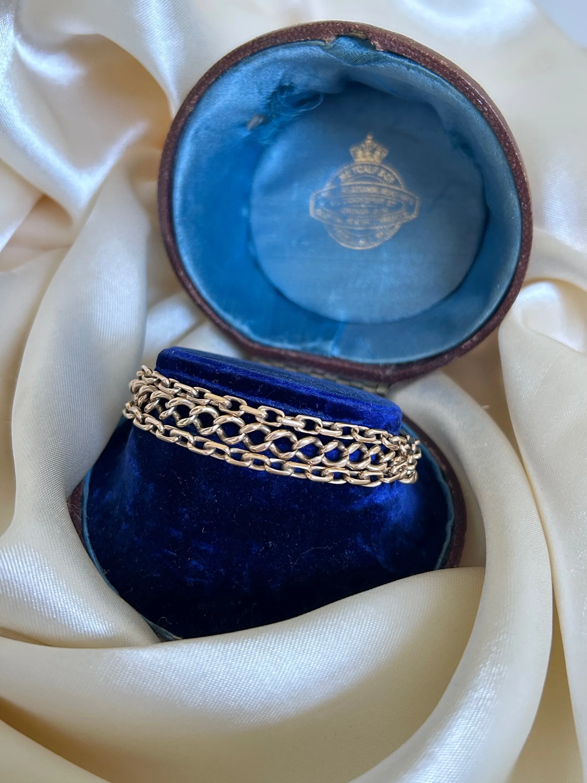 7B8553C5-CDC0-43D2-BEAD-2BDFA0925485