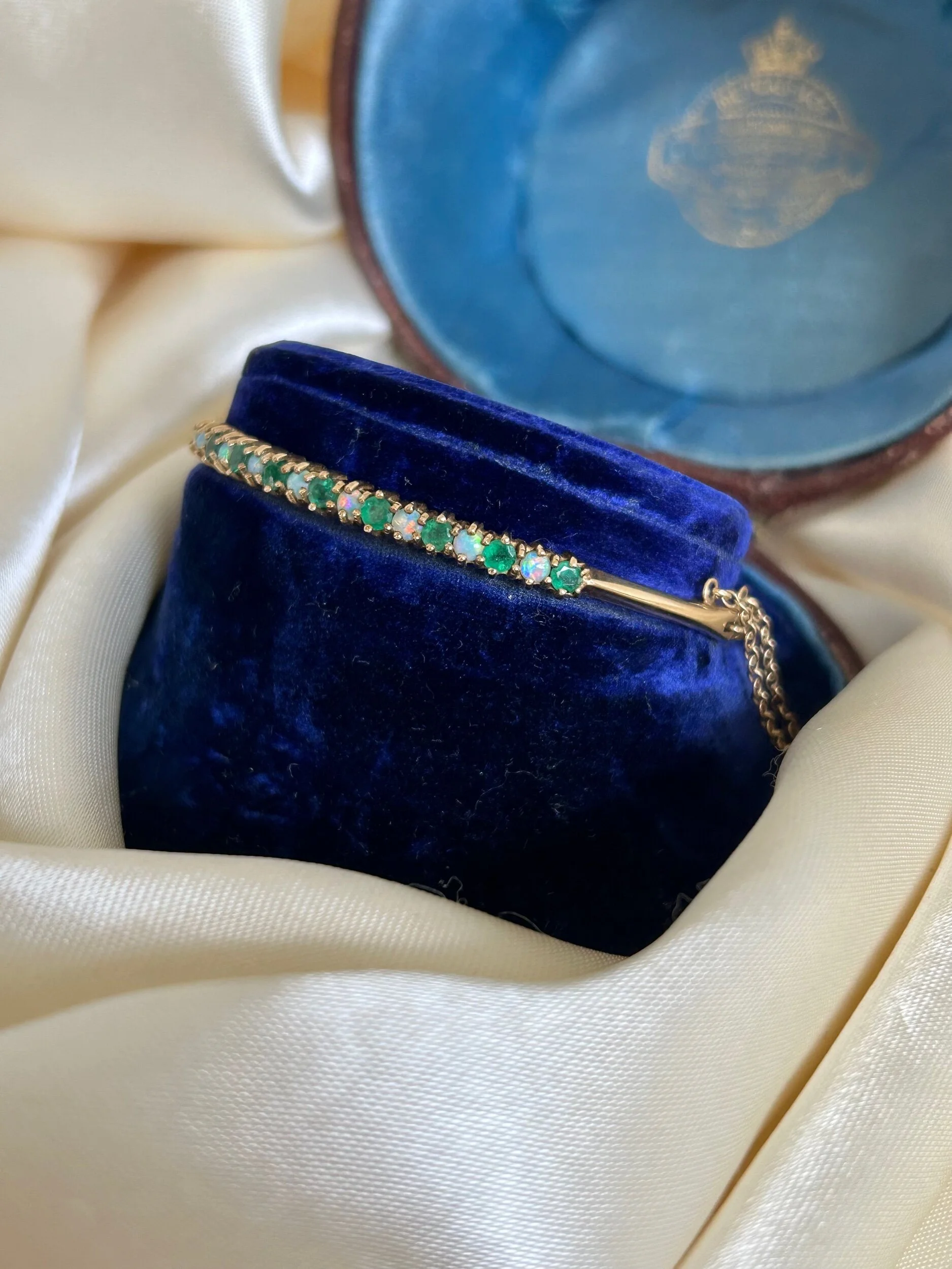 78C7329C-0EC9-4688-B9DC-03D9C1B643FD