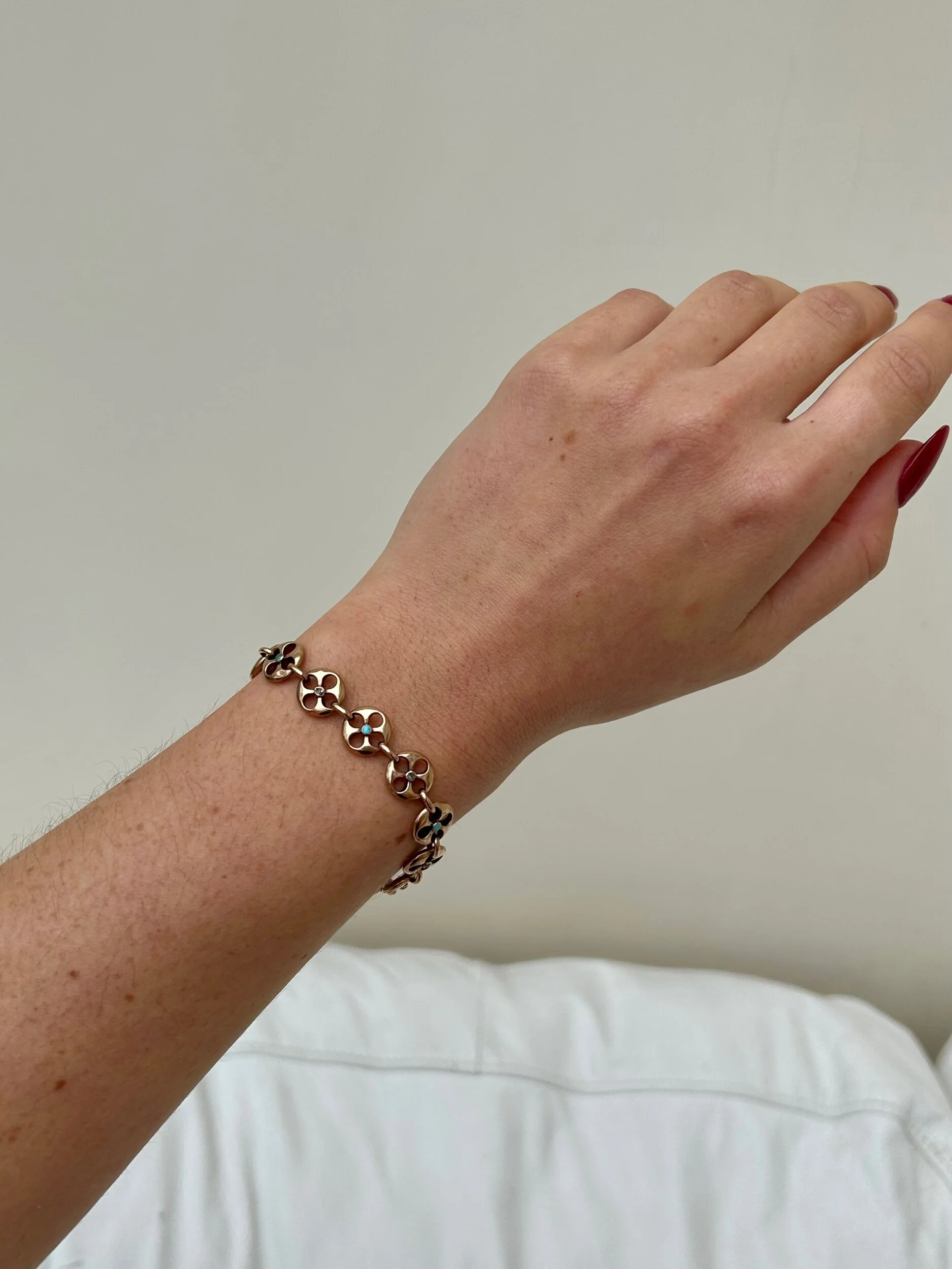 C6FF4A8F-FAC1-4189-B685-DC9242AB7647