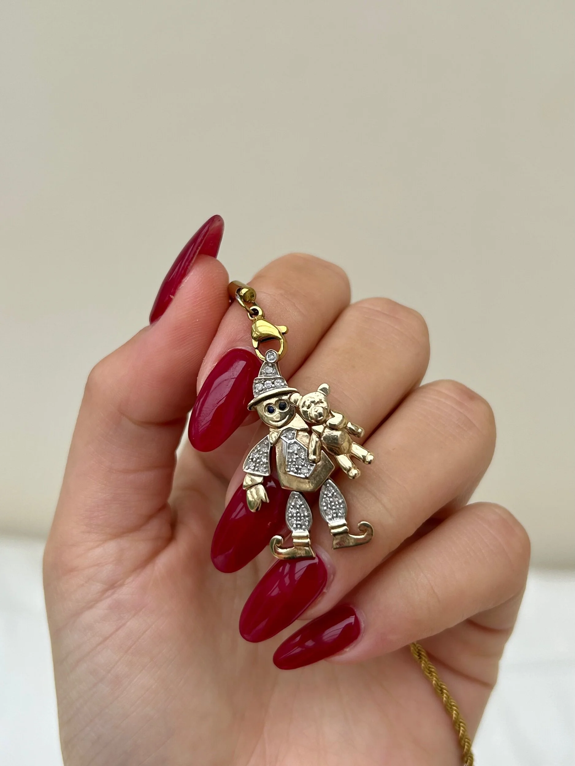 2D1F82C3-8DED-4A9D-9495-6AD155C3E74F