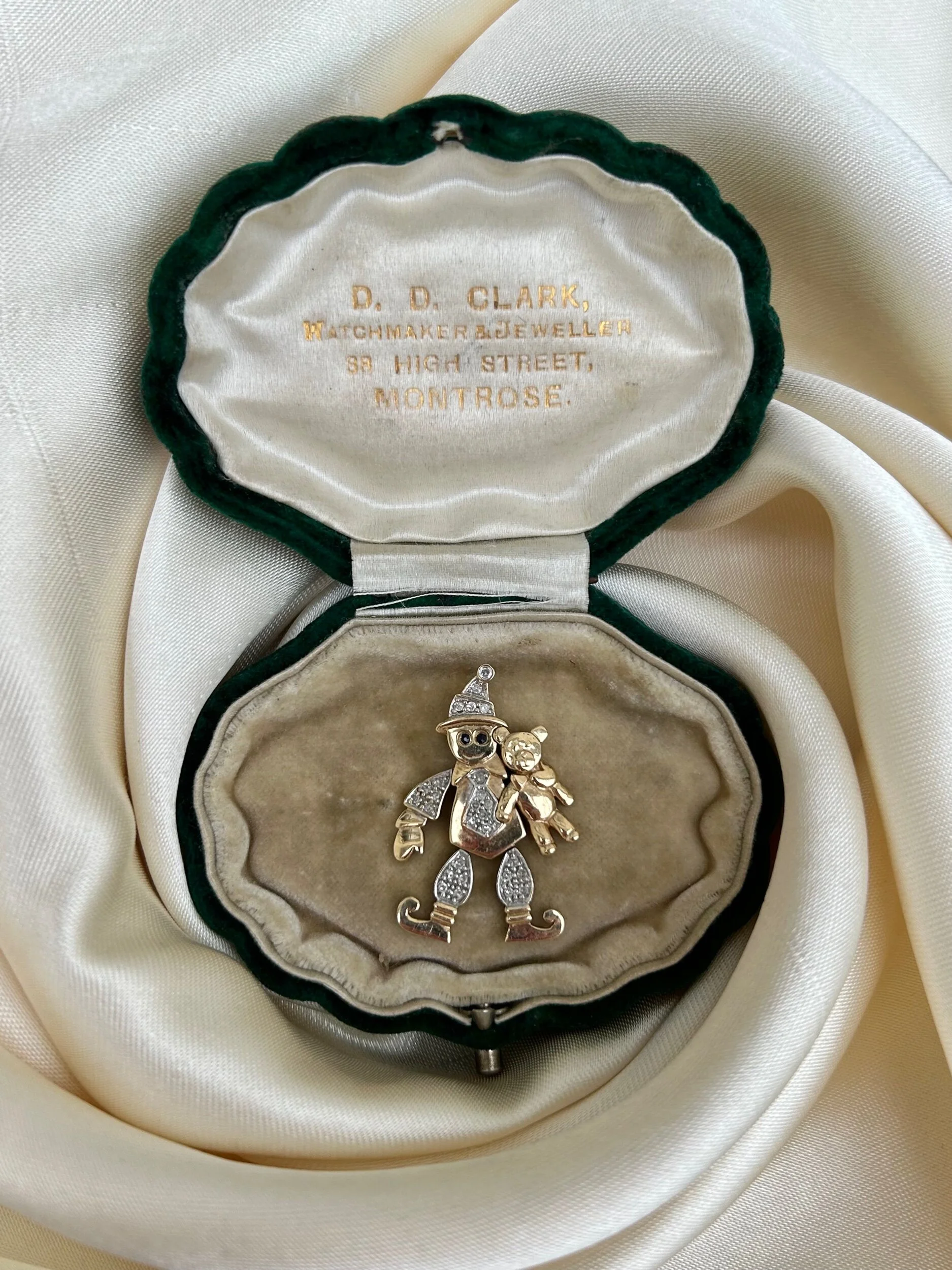 95B89538-CF7F-4E0B-A83B-A6511DB007CA