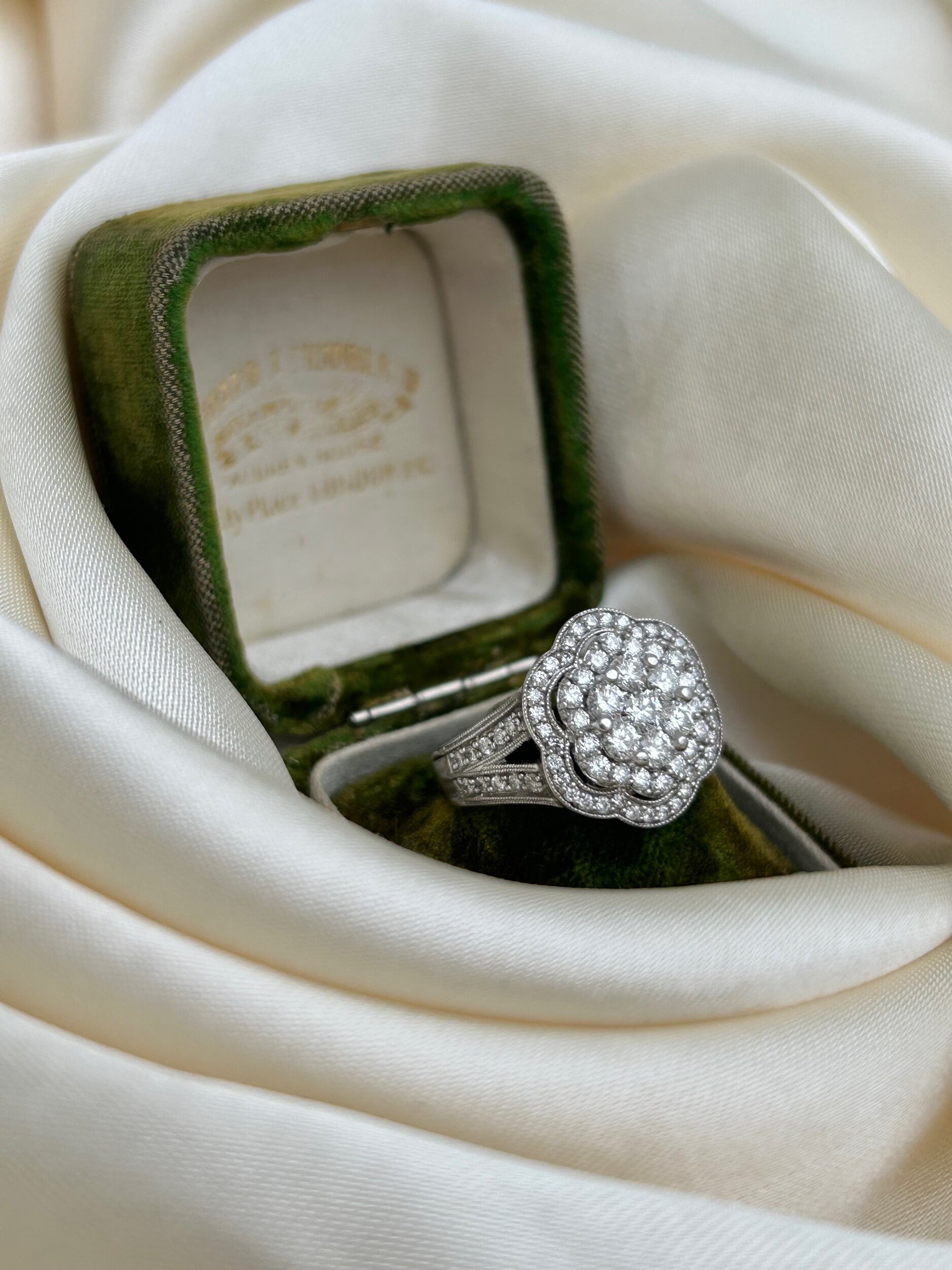 358798A8-7A4E-4F4C-BC93-99B6472CAA2B