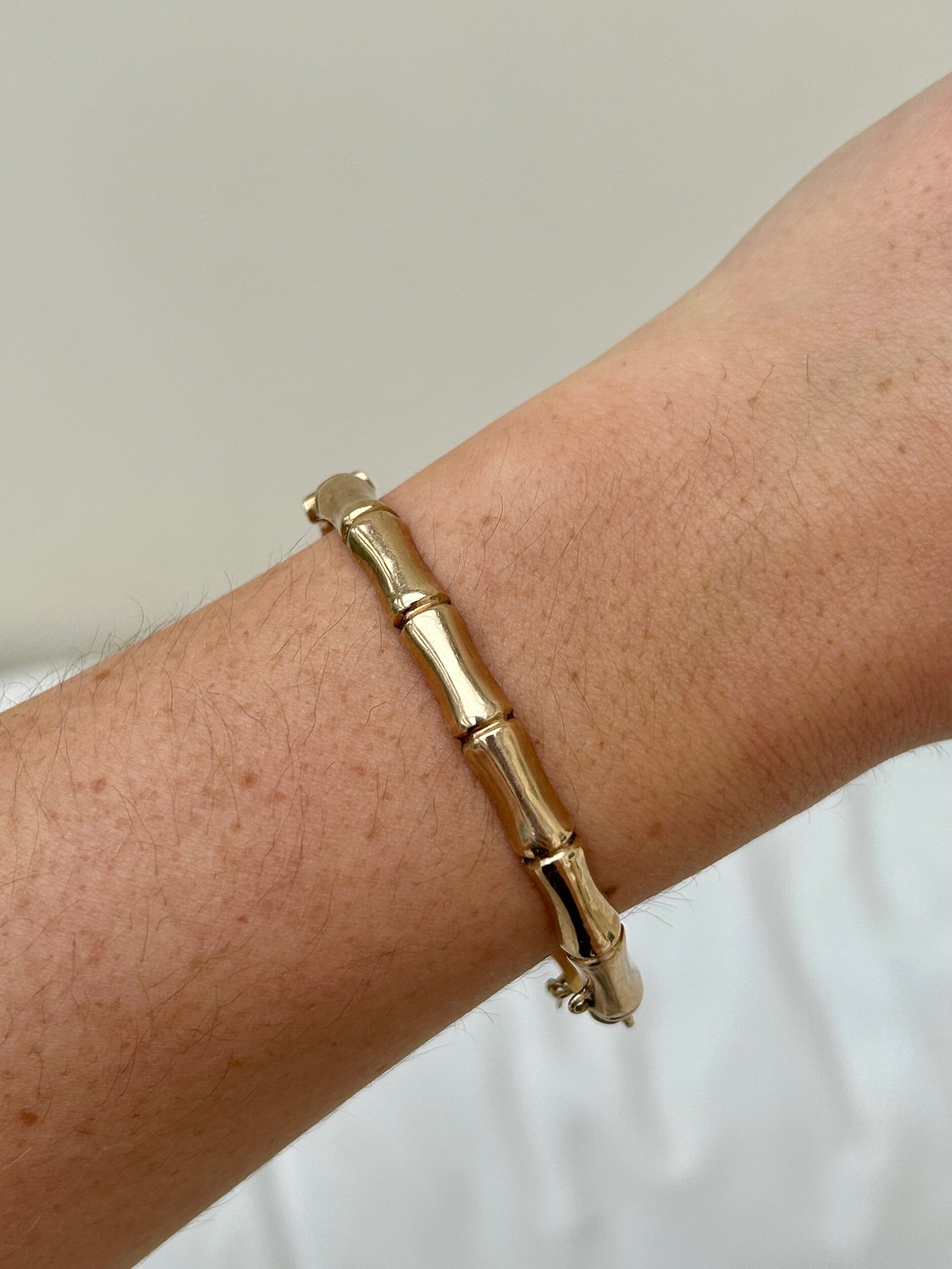 FEEB625F-CC43-45A3-AB8A-FA5C27212919