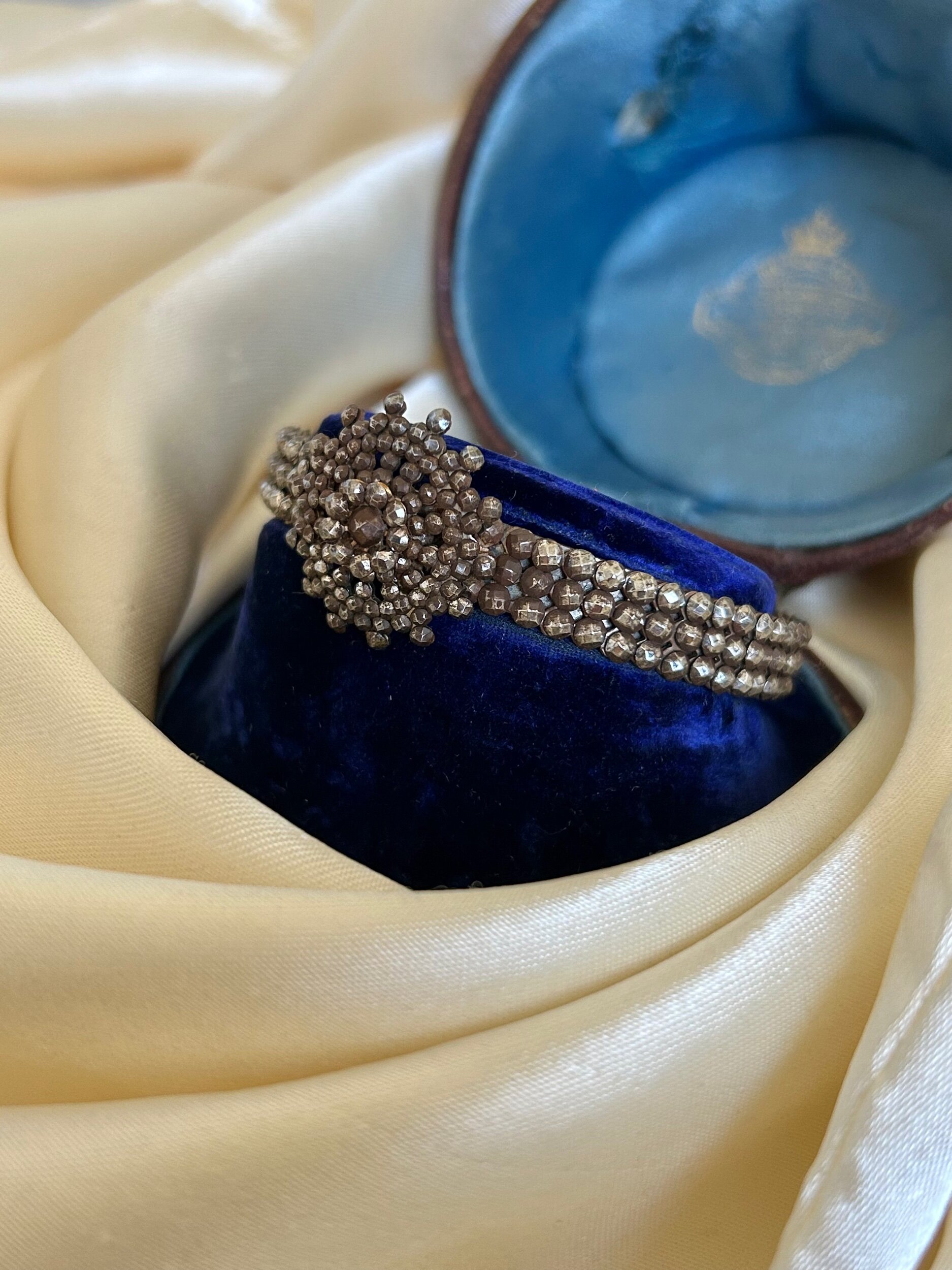 10C51263-6BE9-4F6D-A8B0-AF26DE9431E5