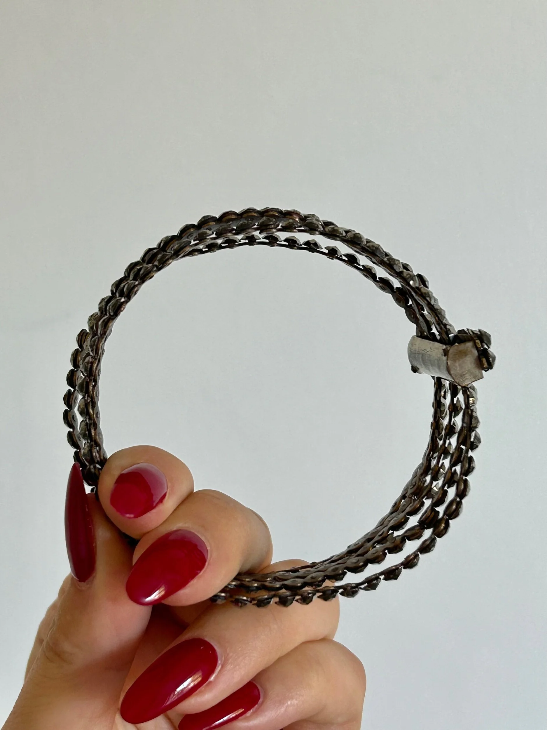 D94DAC97-3C7B-4934-B968-523879D5D711