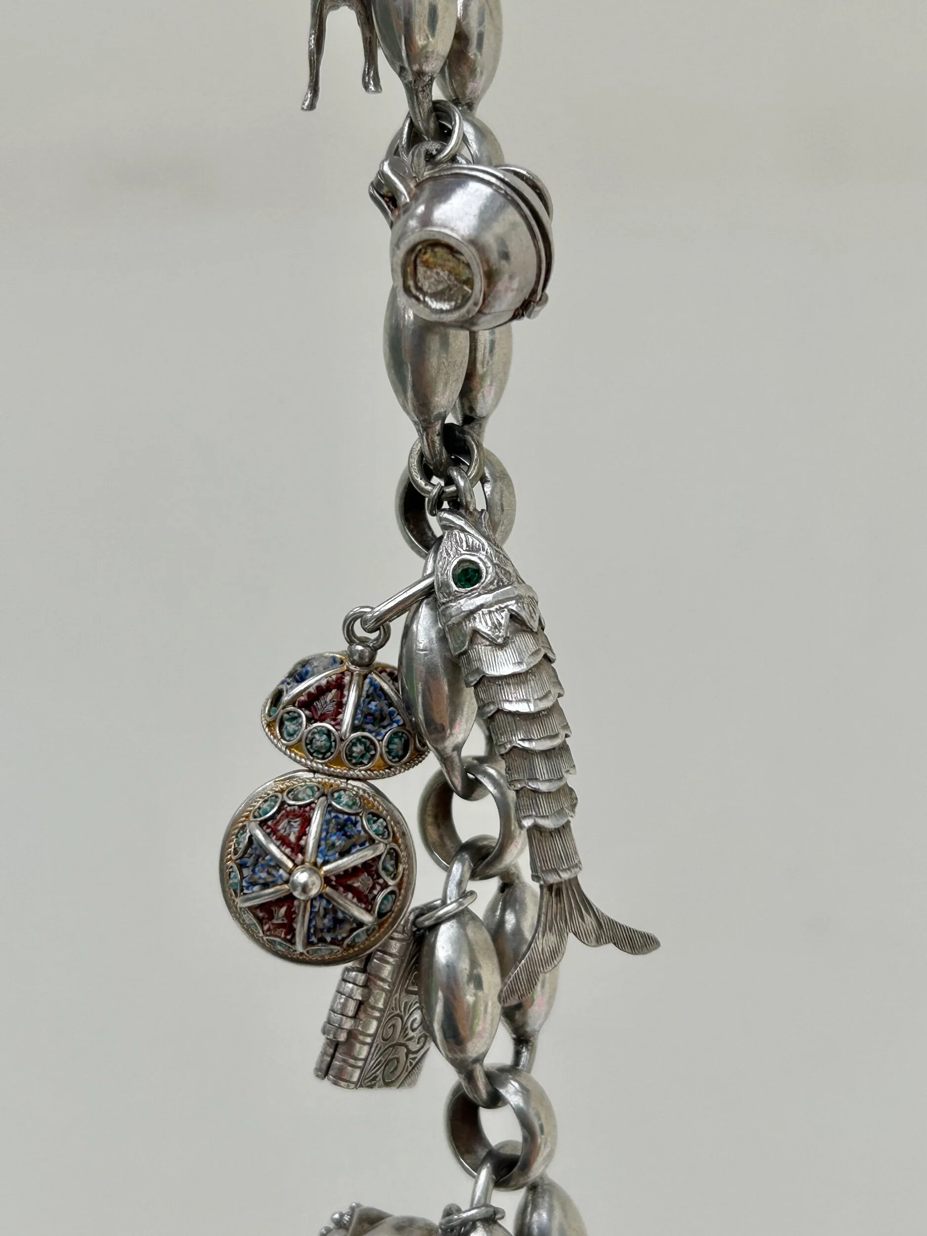 5DB363A2-552A-4308-89BB-C0EE40A9A411