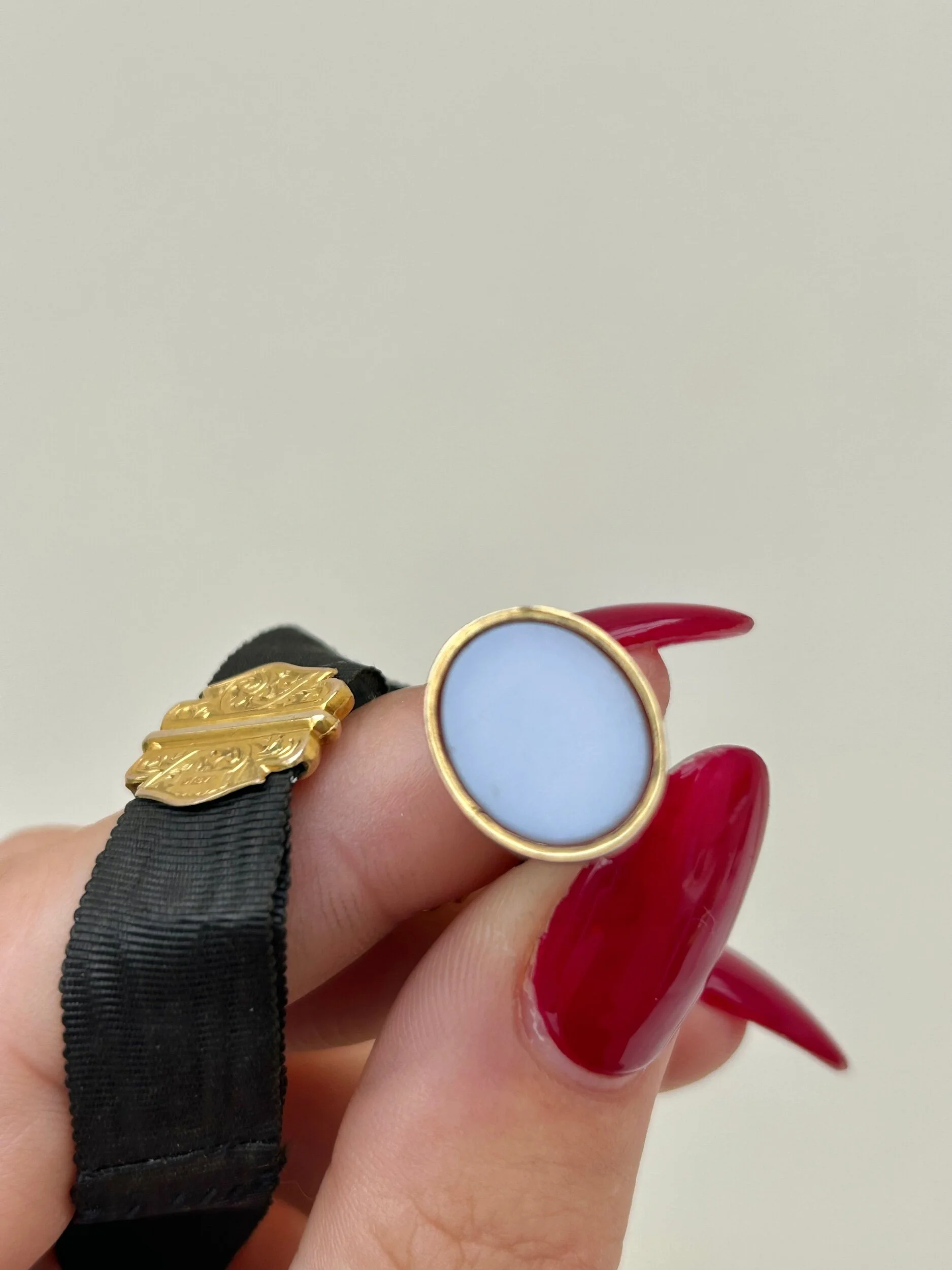 5CD7B150-24AB-4325-B390-B26FC994F6A8