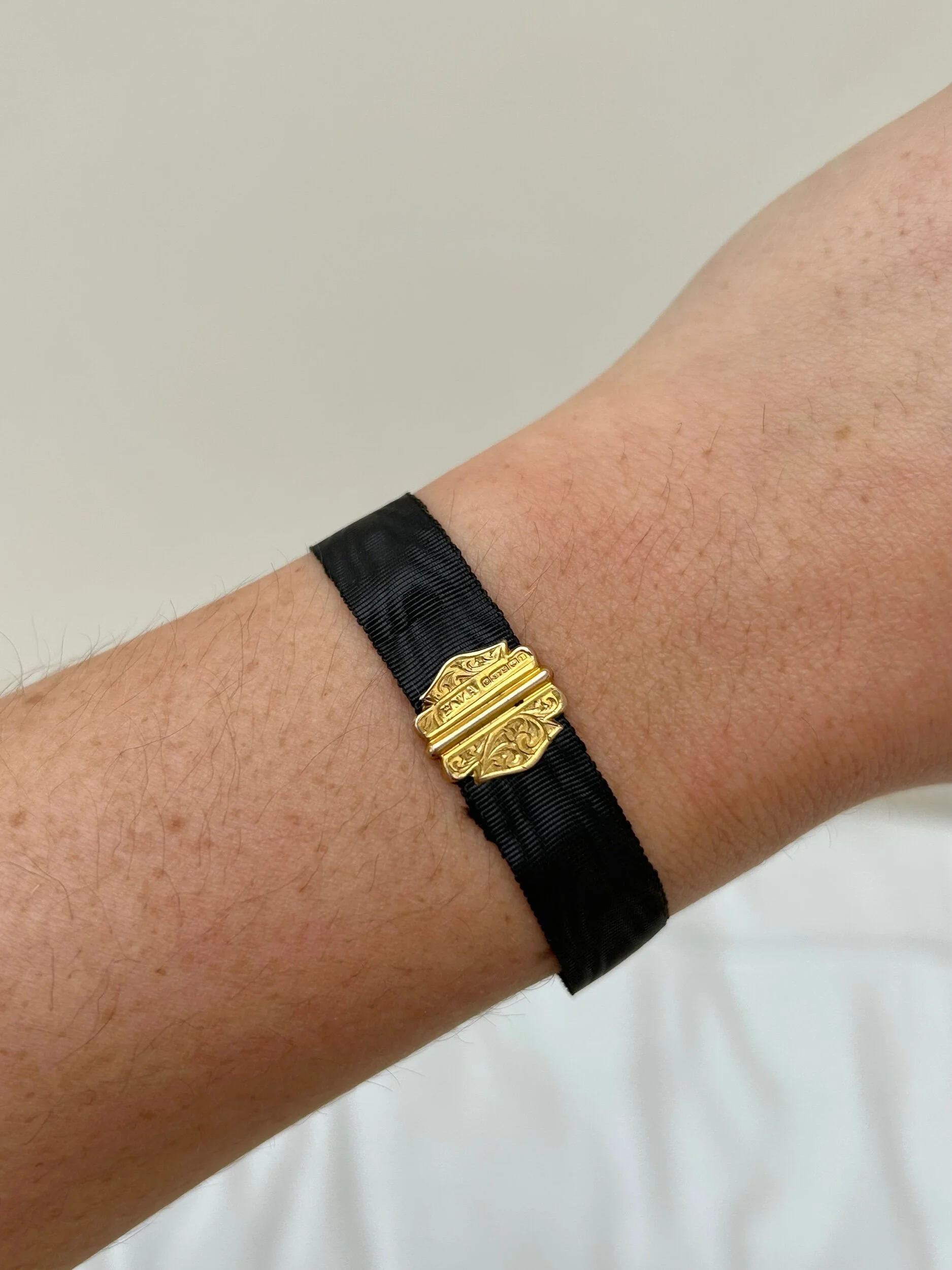 E50F8E57-B414-47CA-ACD9-9C0AE07D83B7