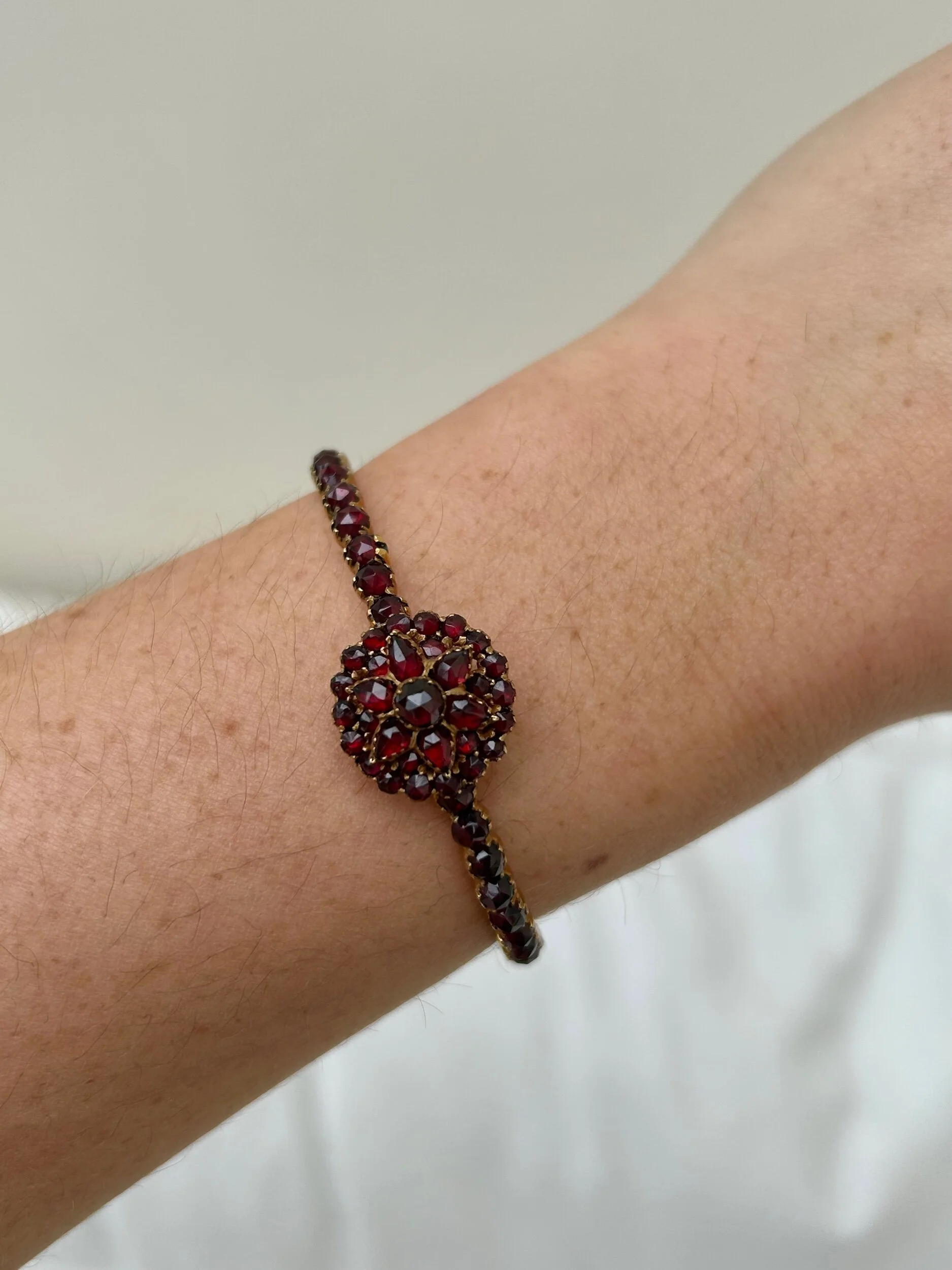 76B712B6-ABC5-45A9-8863-C13C049AF270