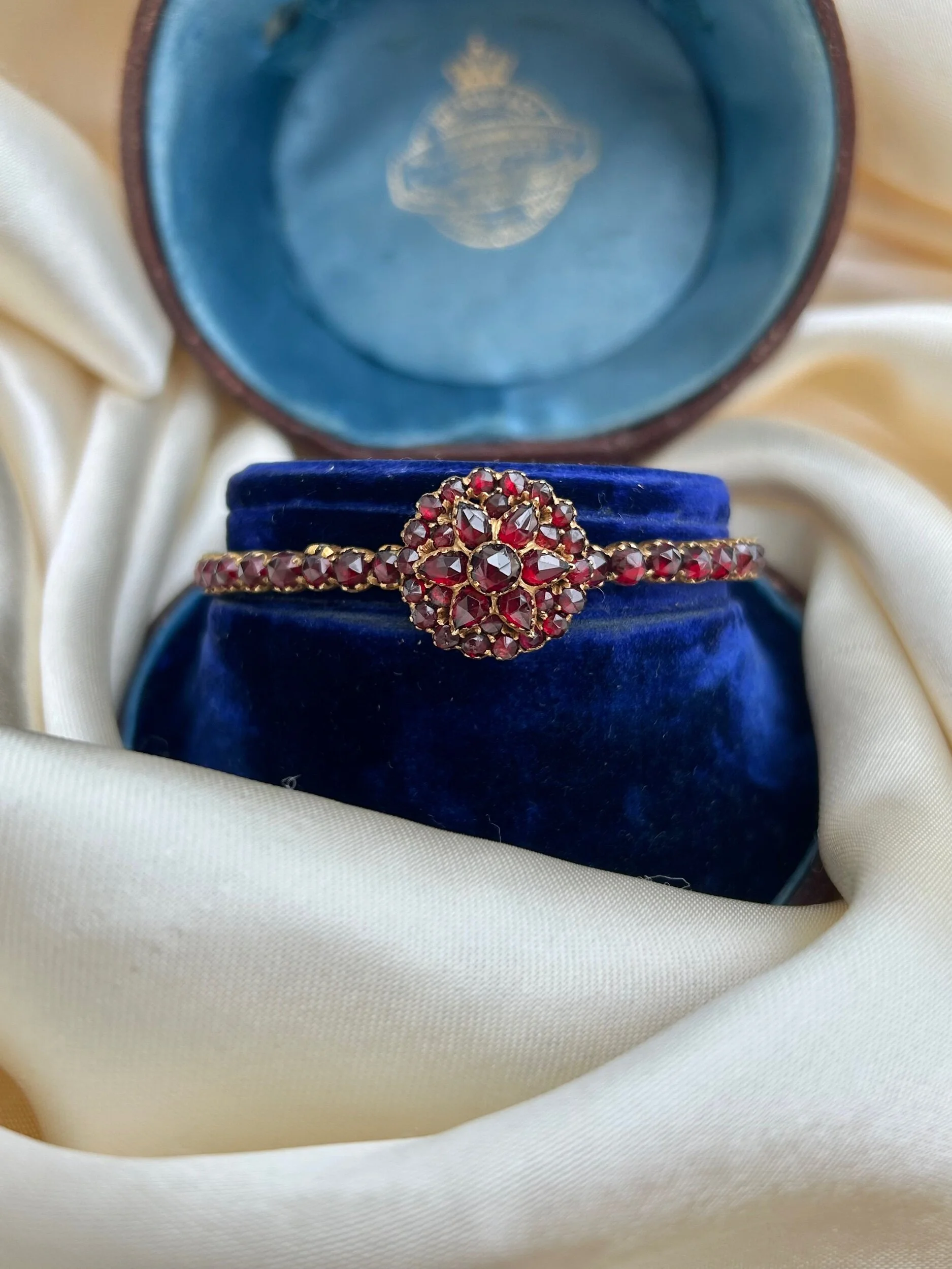 2B603A1B-D3FC-4BE7-AA55-3870DC5A894F