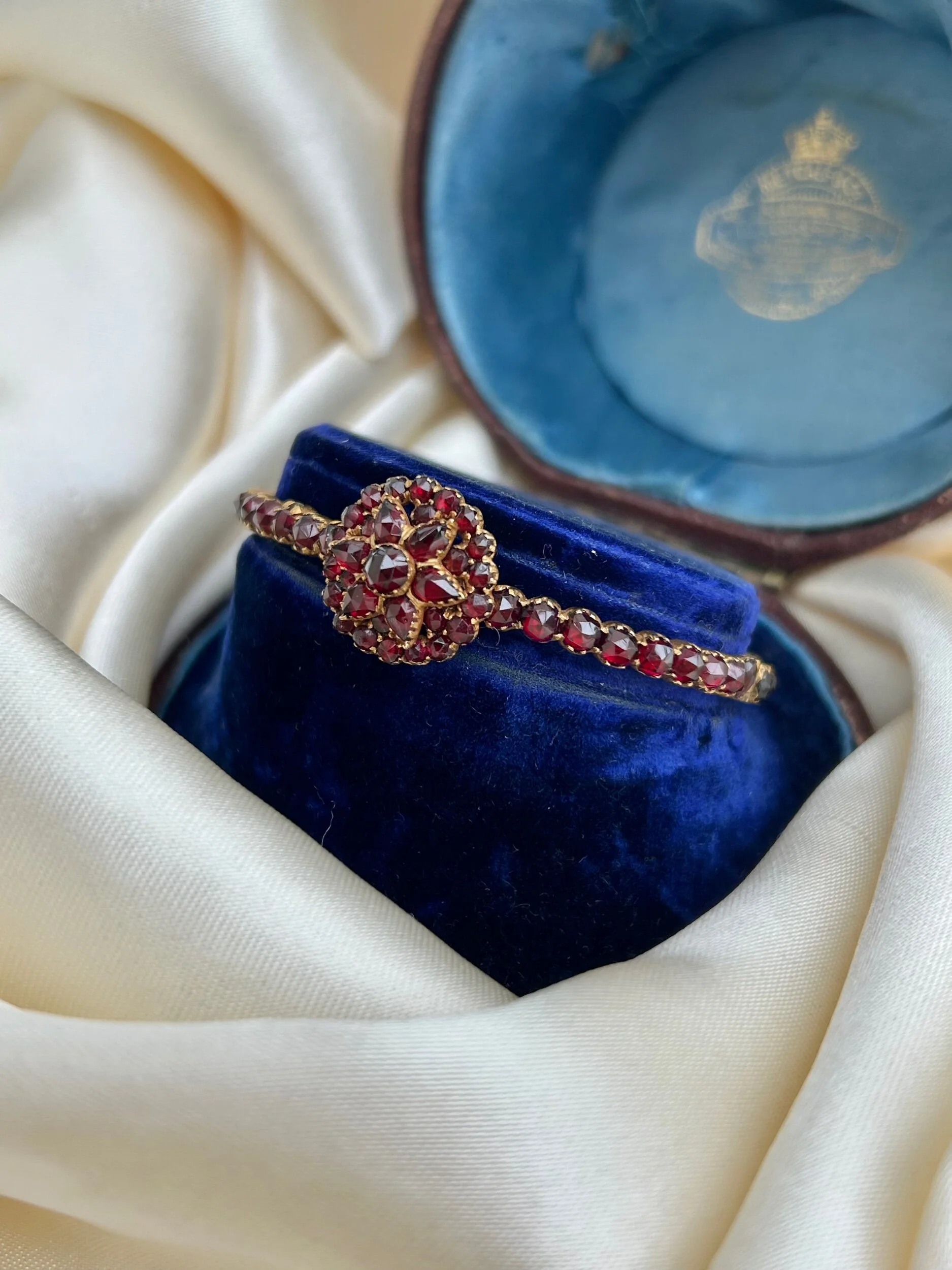 F7A38920-1B34-44B3-923B-1BA281A20C7E