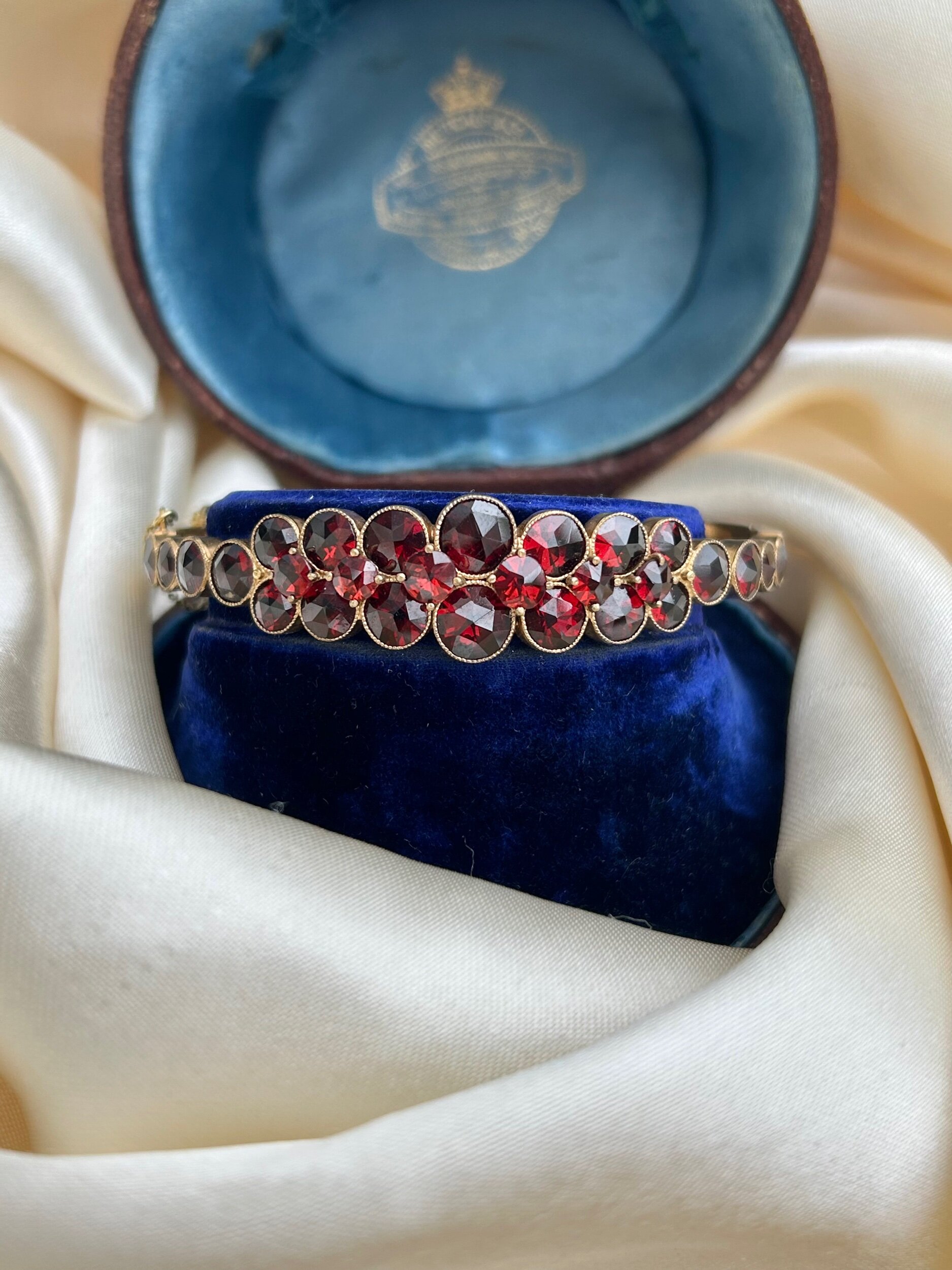 C83C24F0-DF4B-4C03-A825-51B0DA14393B