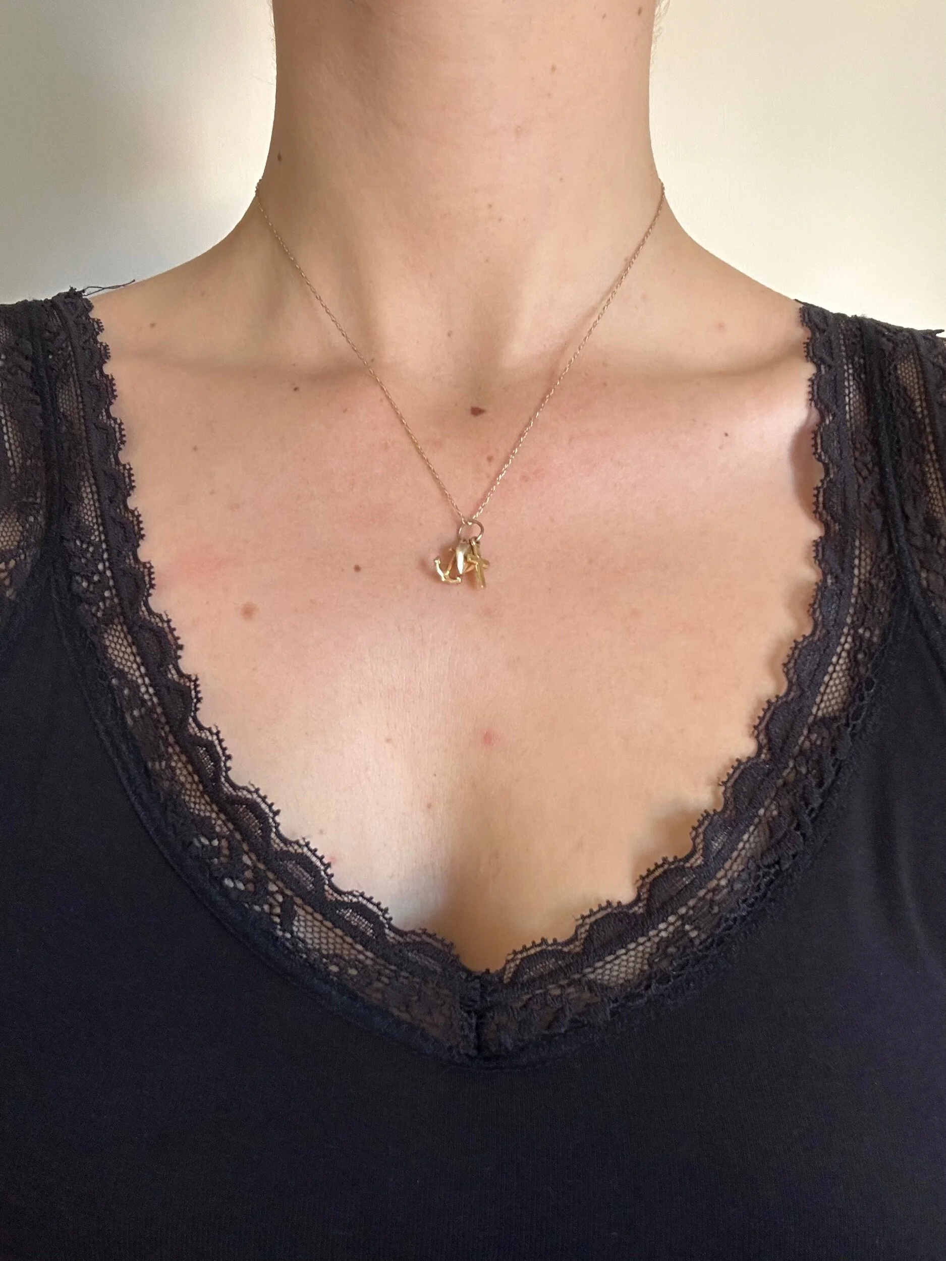 F2439272-DFEB-47CC-9047-635D532CFB97