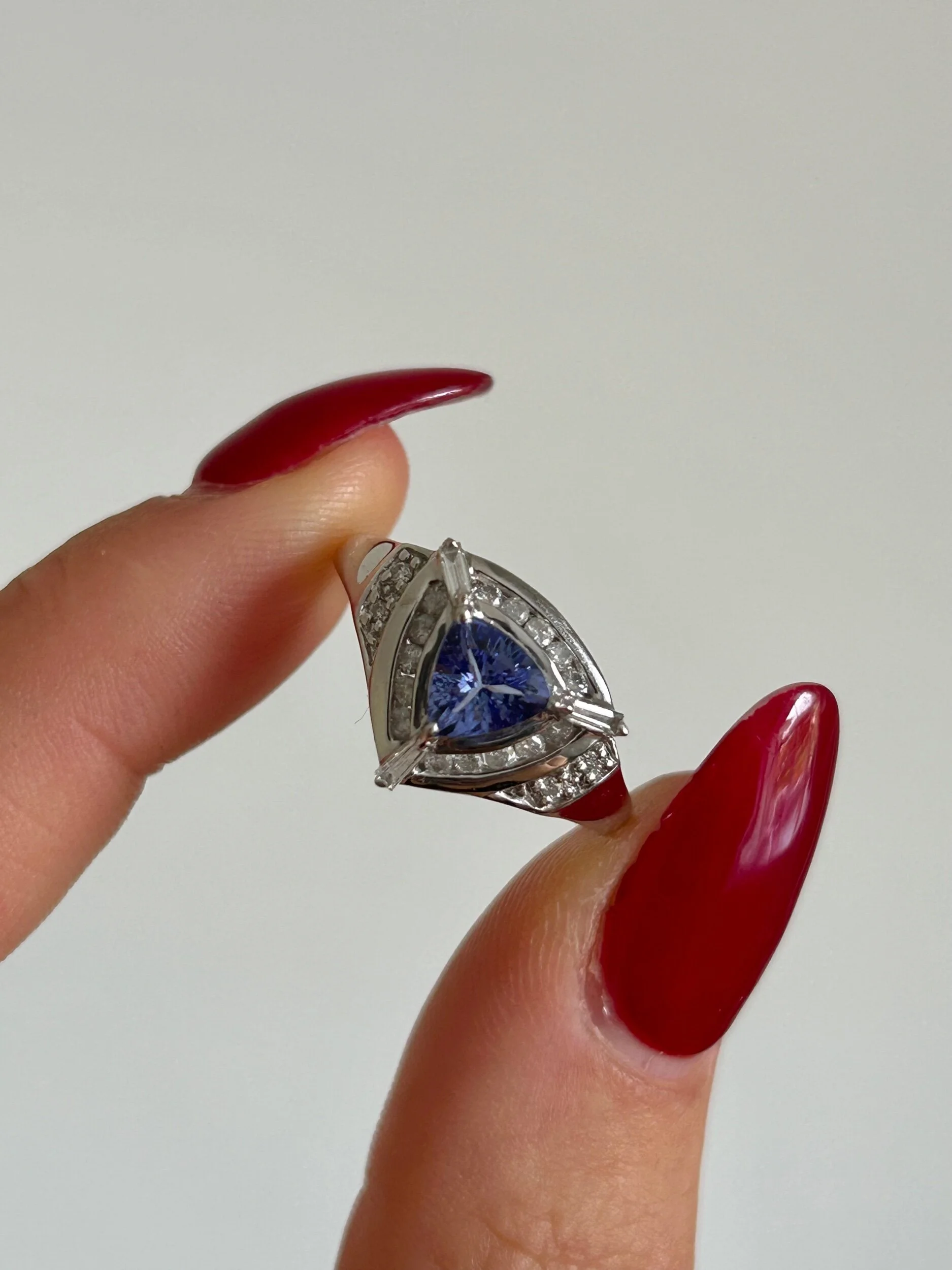 3ECC7BB1-6FBD-4582-8853-B33DD6CB16D1