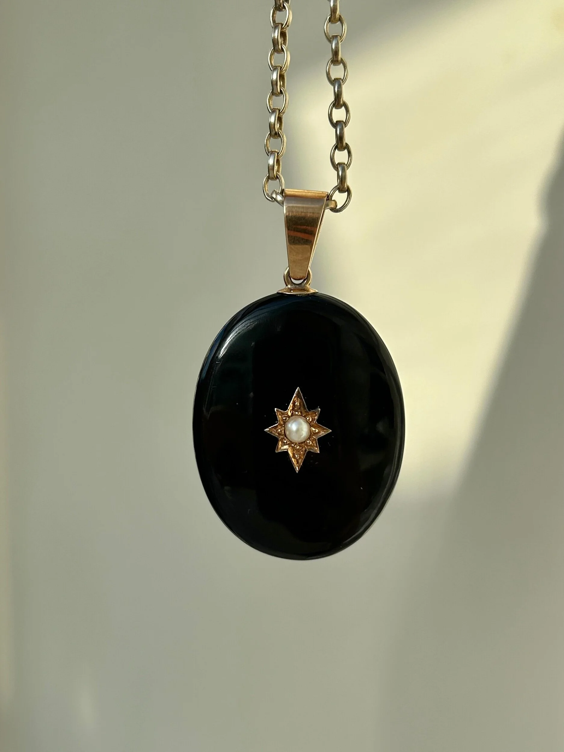 E6FFAAE6-C80A-4E85-82FC-E7B5B825EDD5