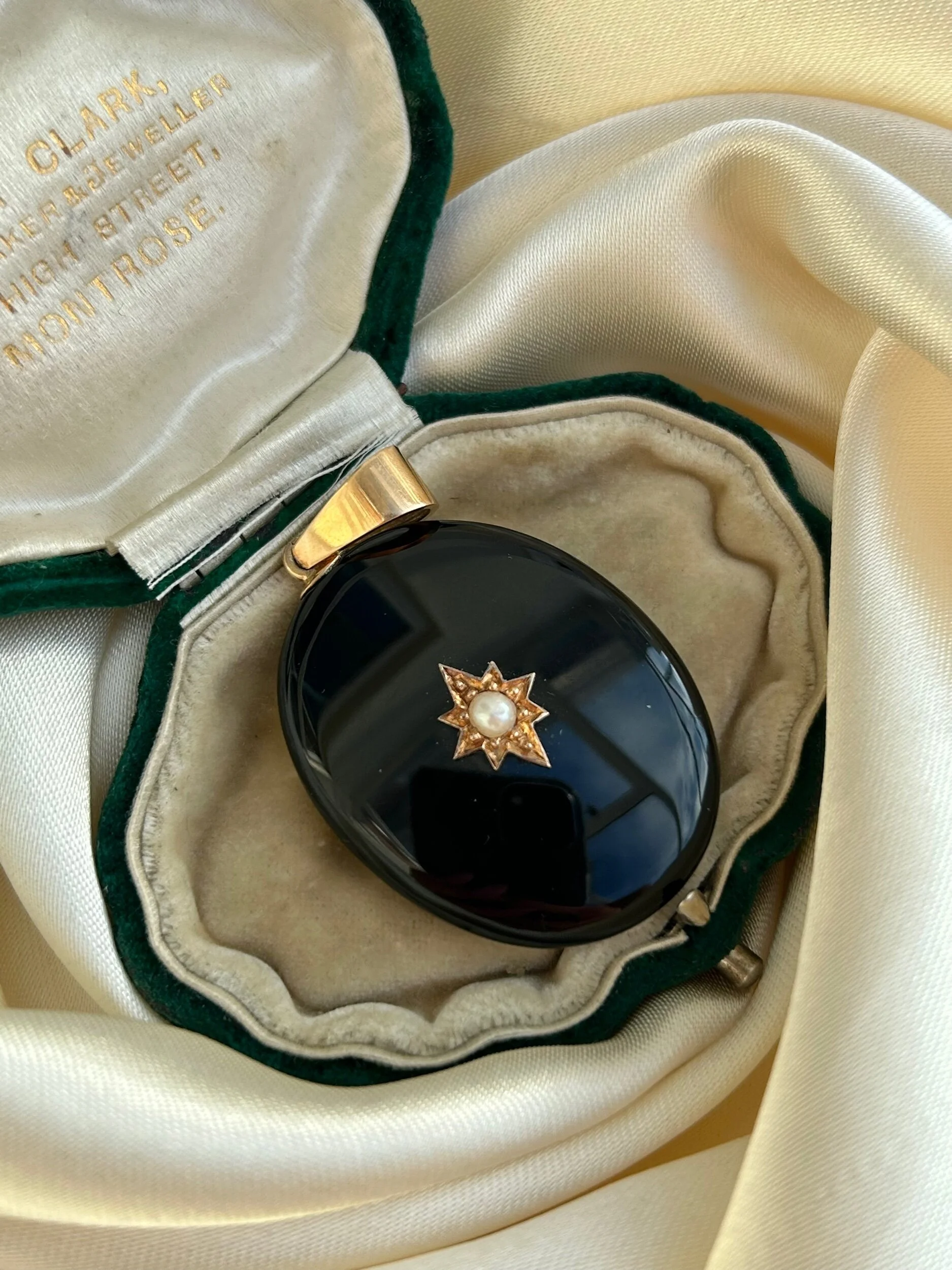 259D6D1D-F9D6-4AC8-801D-872DF81DA837