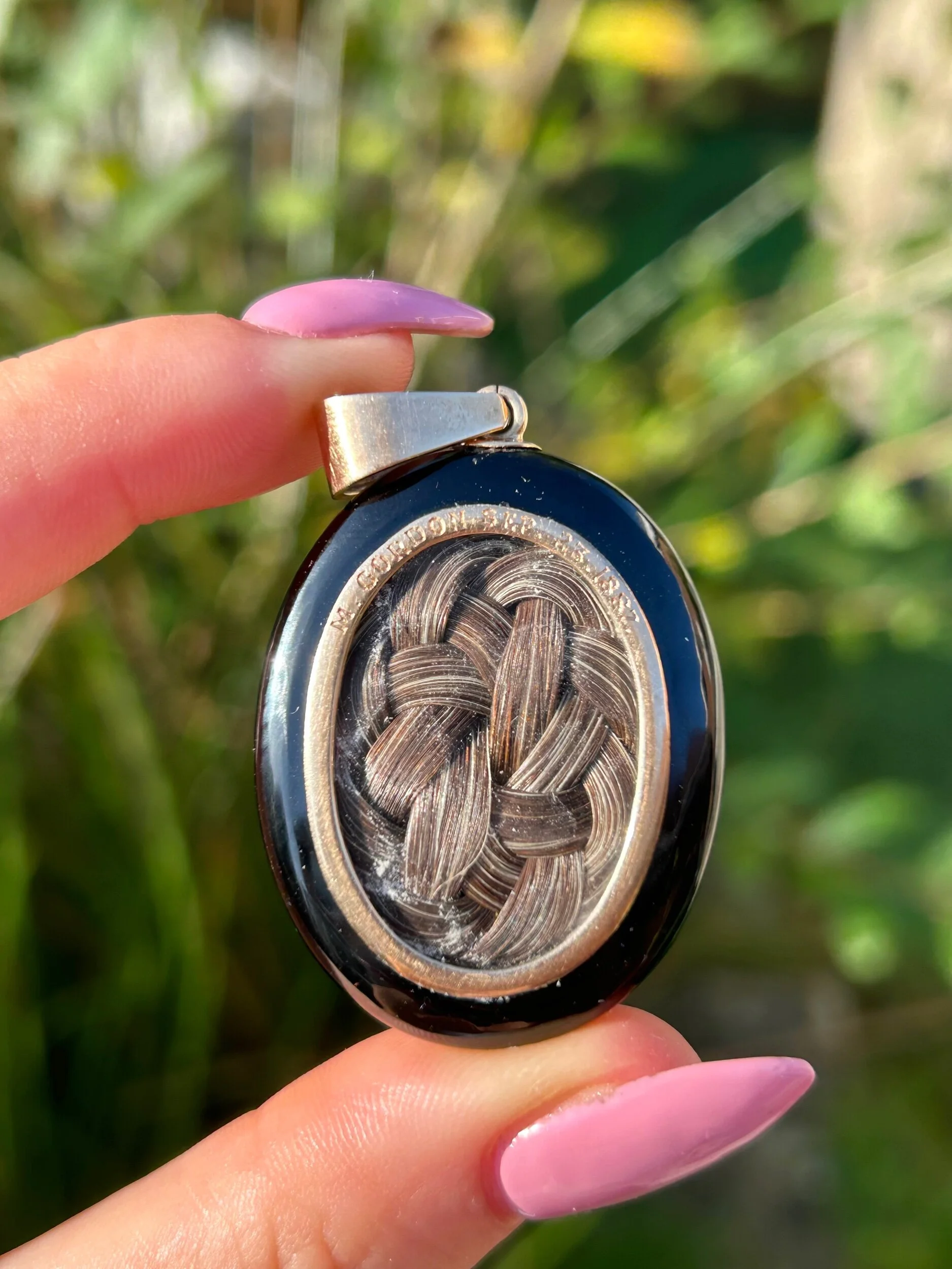 046A1671-7012-4B27-AC8C-74C75413A4FB