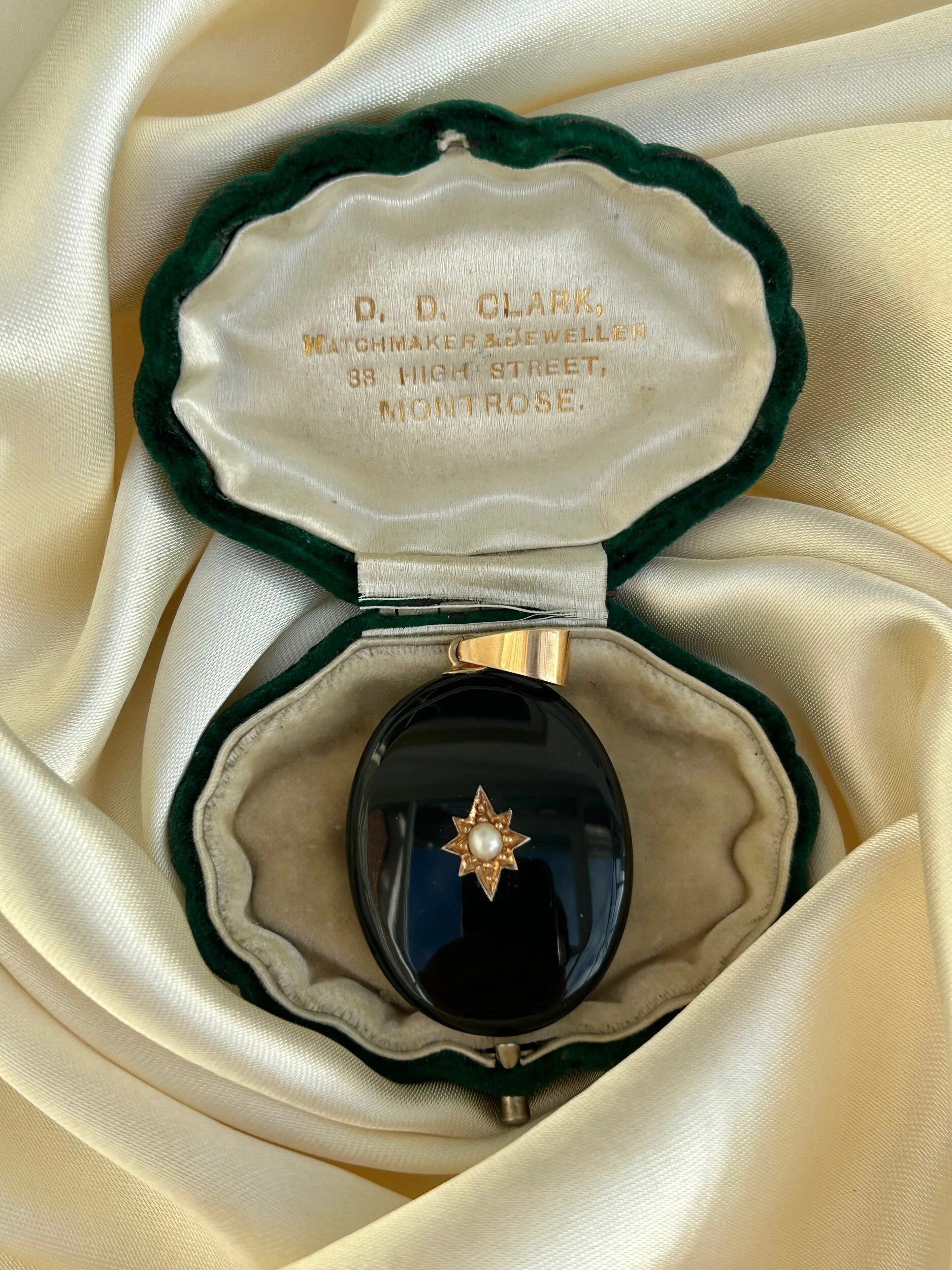 2C108746-85C7-4AE6-A654-829EC9F670B0