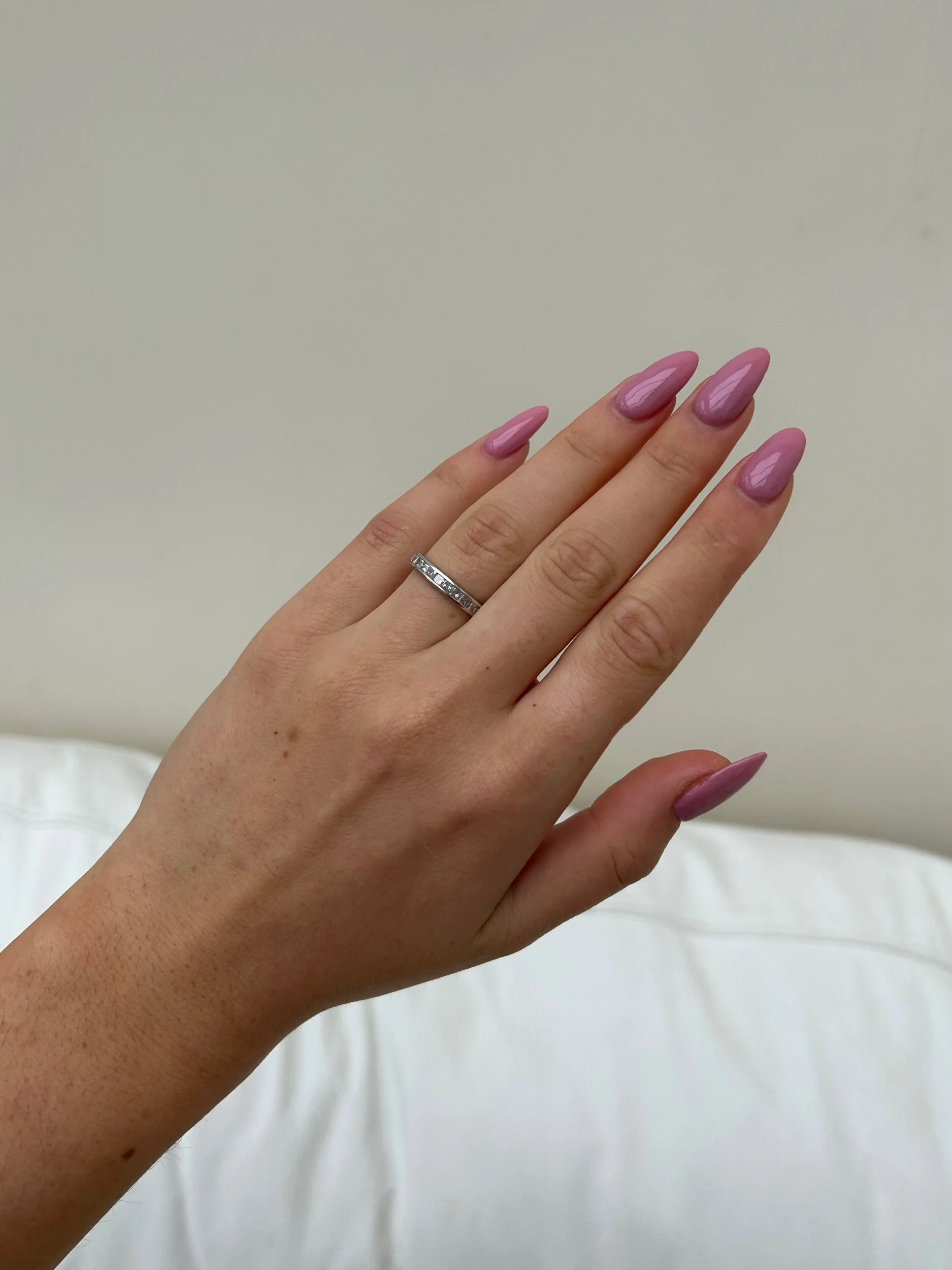 7FC757A8-6115-435F-99BA-4CF0C6FE24F6