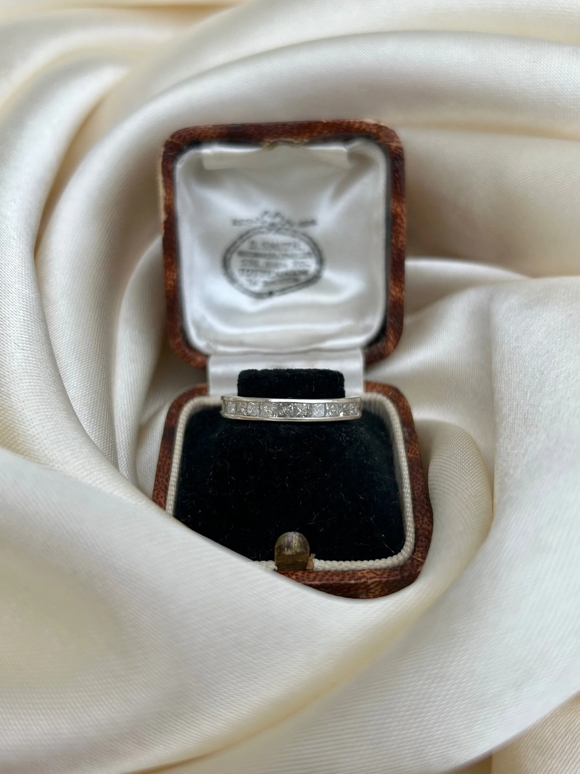 C6761F77-7ED9-44D4-A1A8-6B54E8526D7D