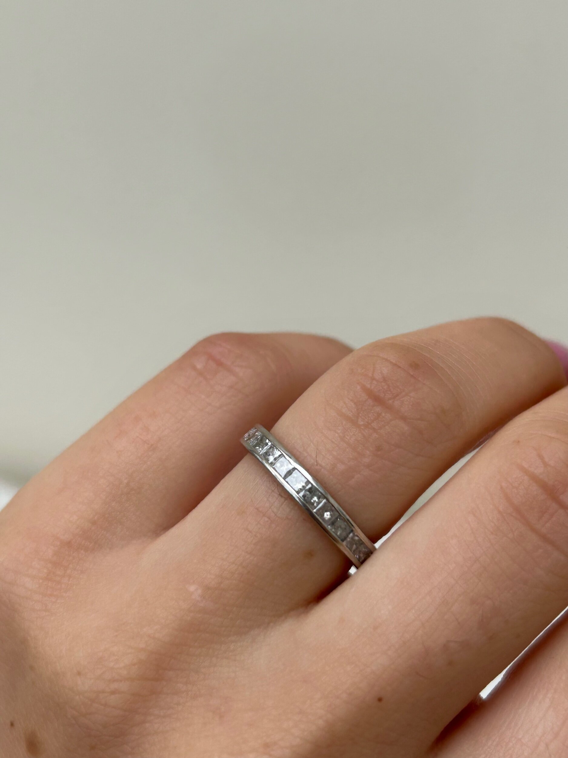 F432BB2B-E748-452E-8403-1DF391F8CD15