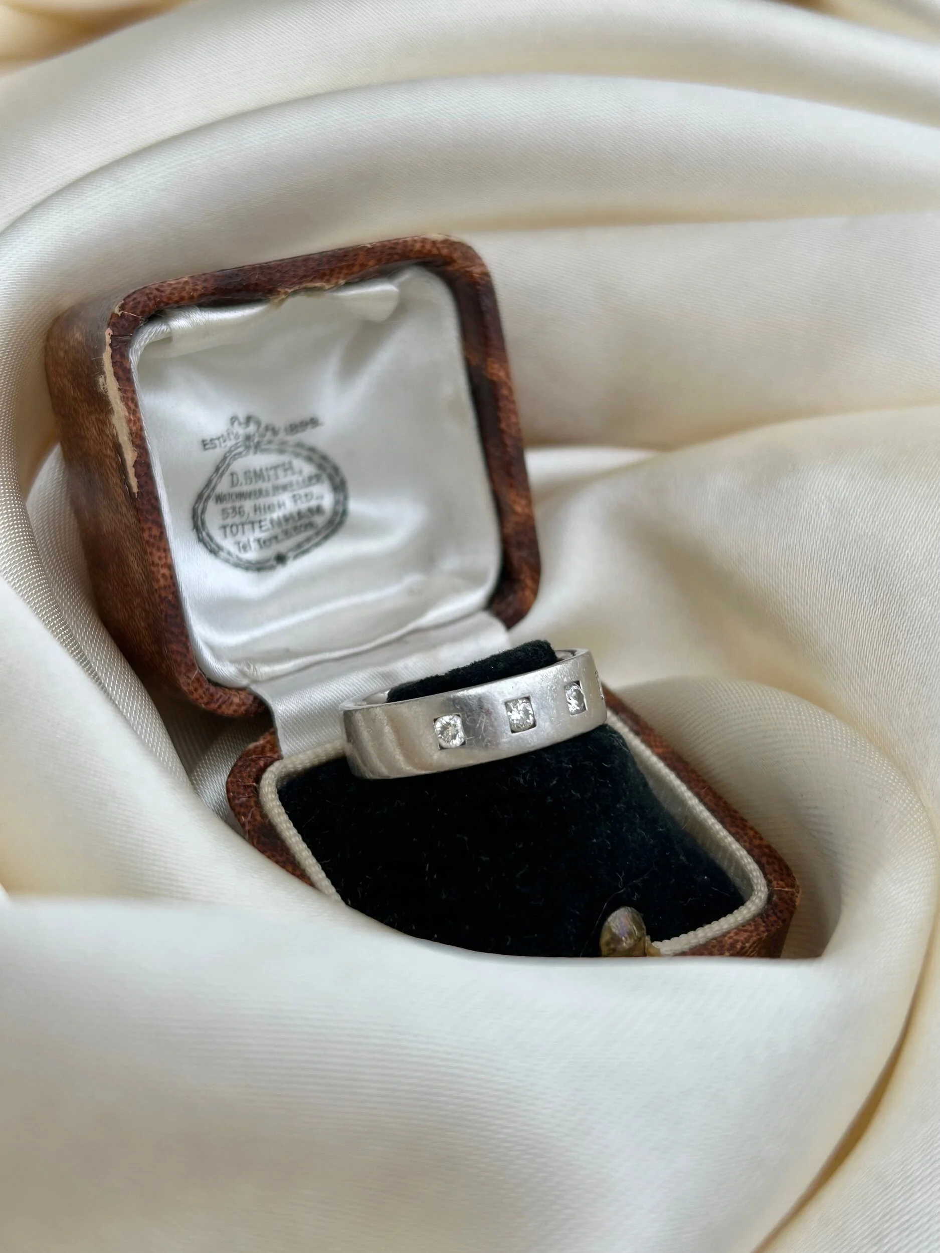 13F084B2-B4C4-4329-9F87-C25316B943F7