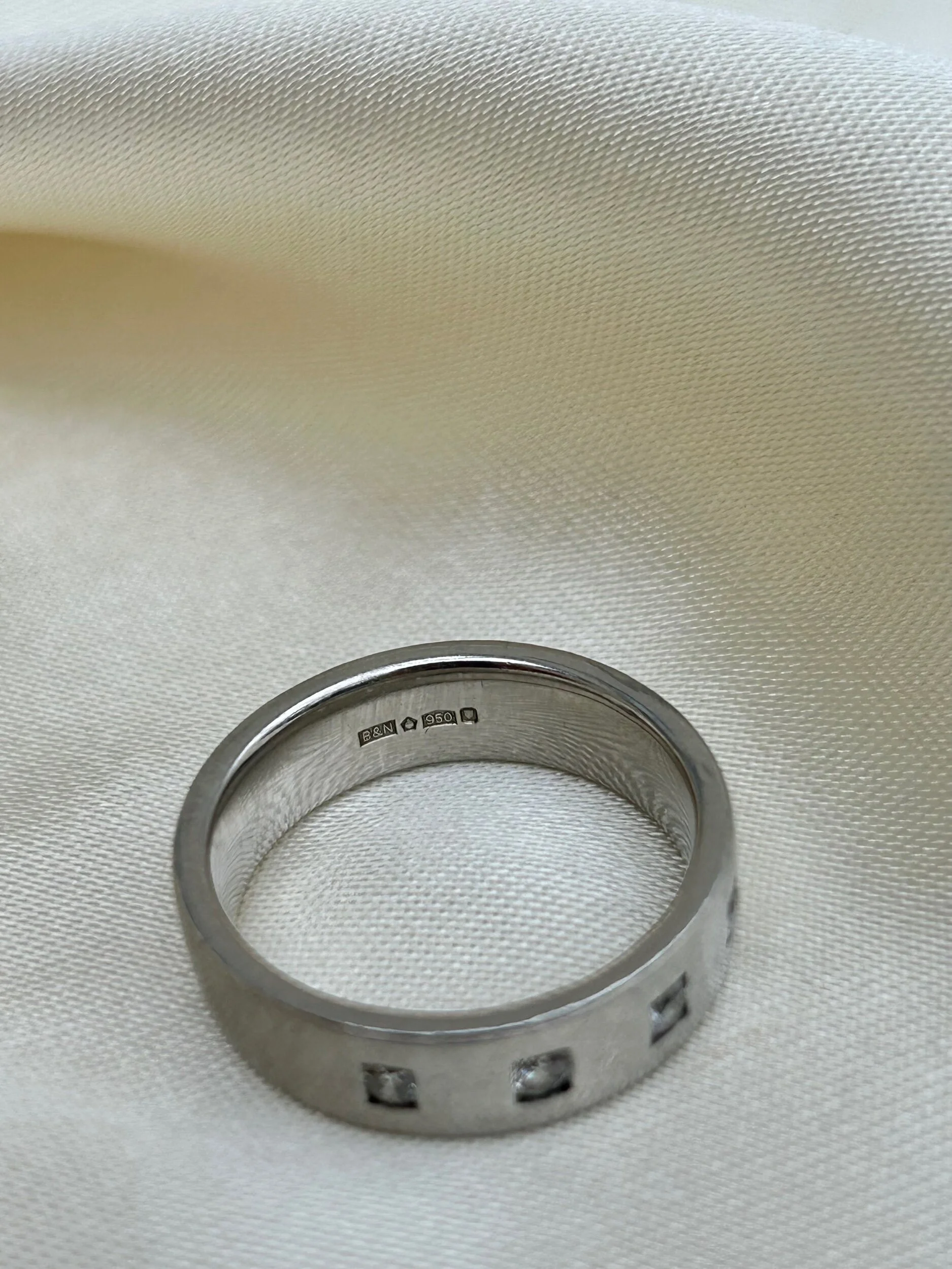 24C42B06-760A-485D-B0ED-B2AE7AE8DD07