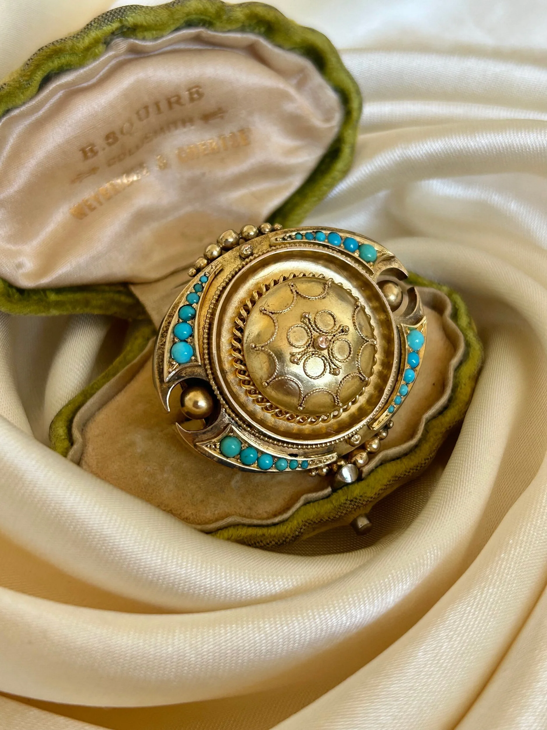 27F9A15F-C23F-4FE1-99B0-92BE51C70B4E