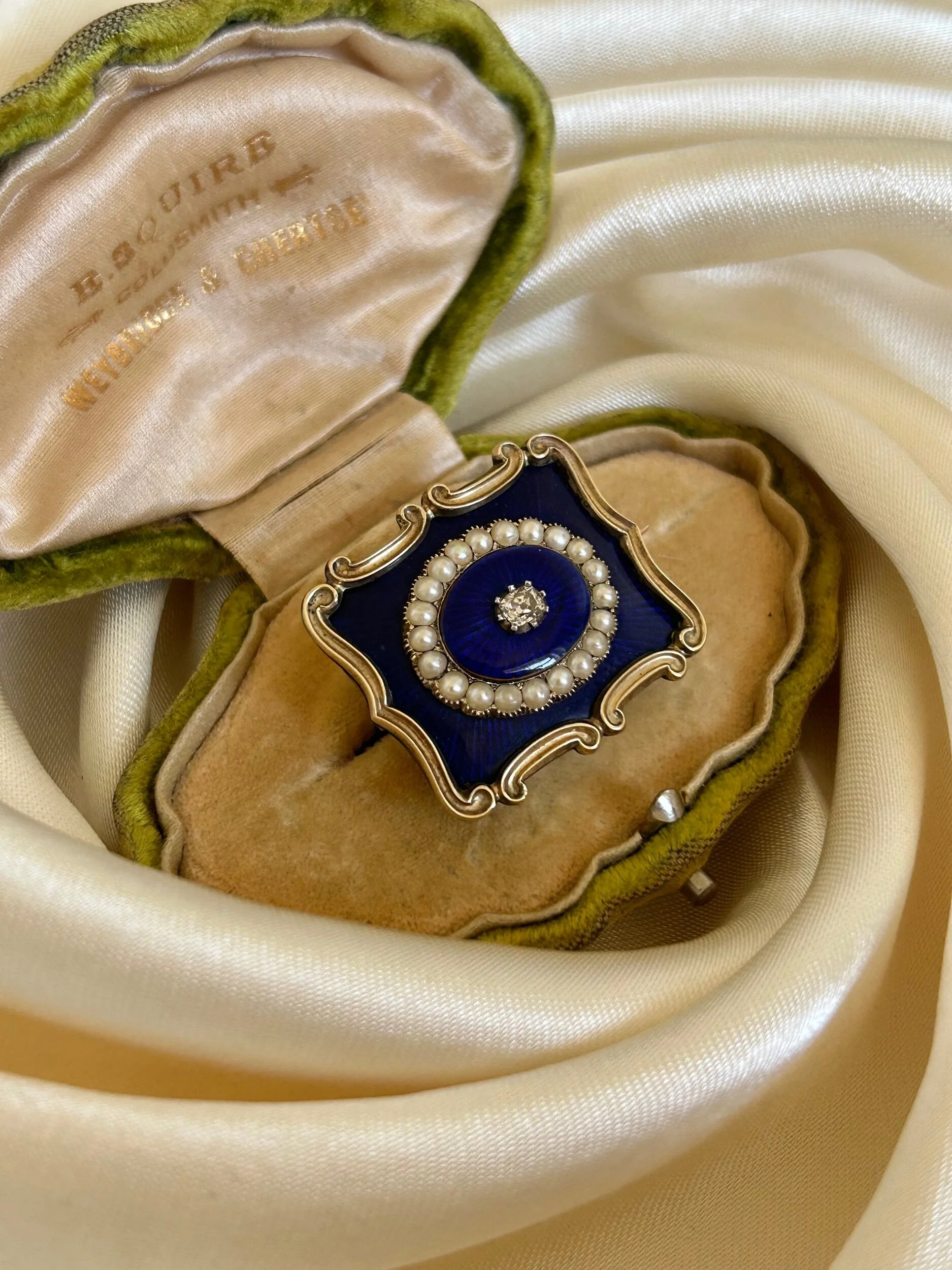 76537450-BB45-45B8-8C0C-60588E2AB4D9