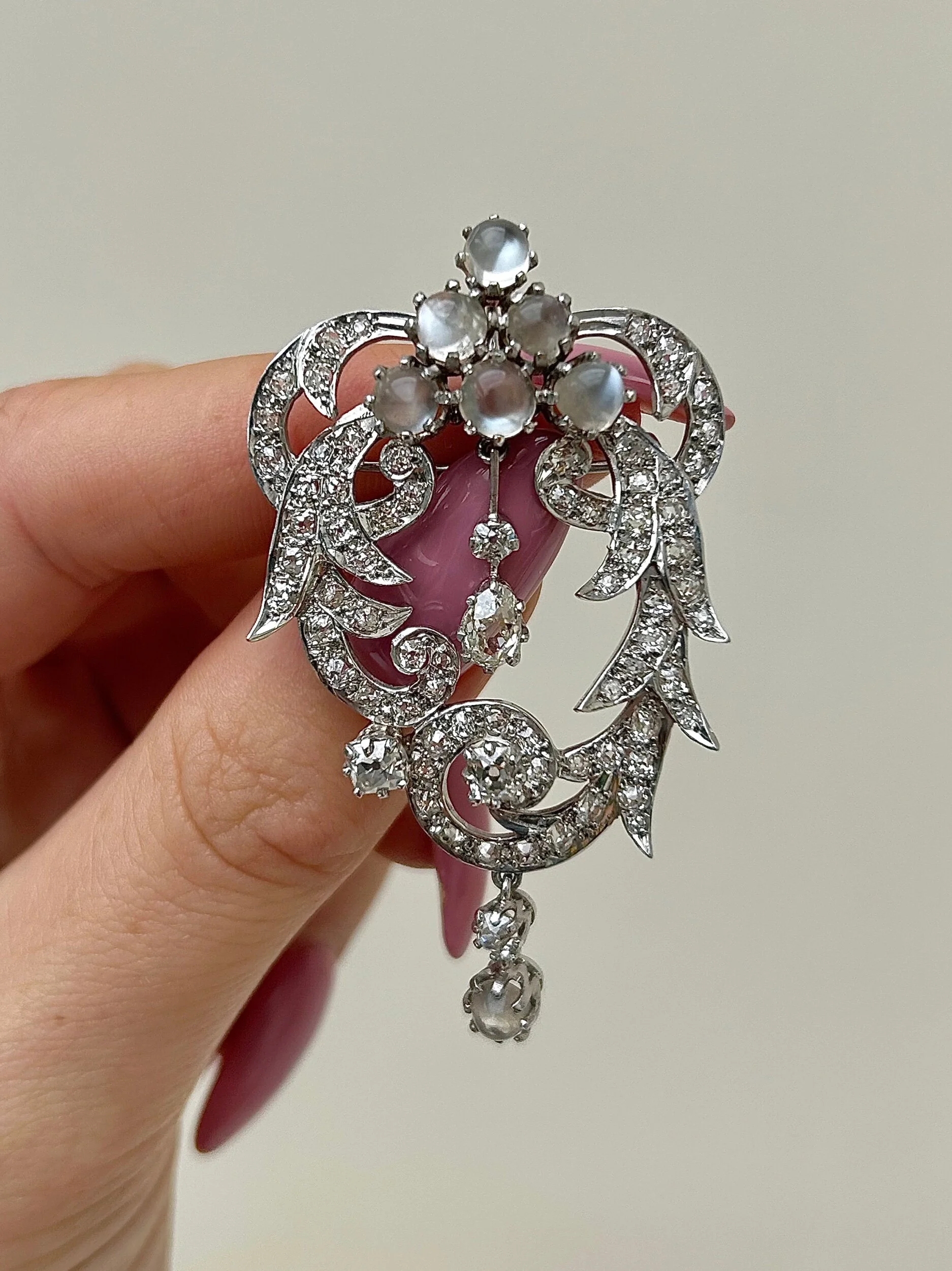 B364AC97-9CA9-4C33-B426-B5AD7A66EC8A