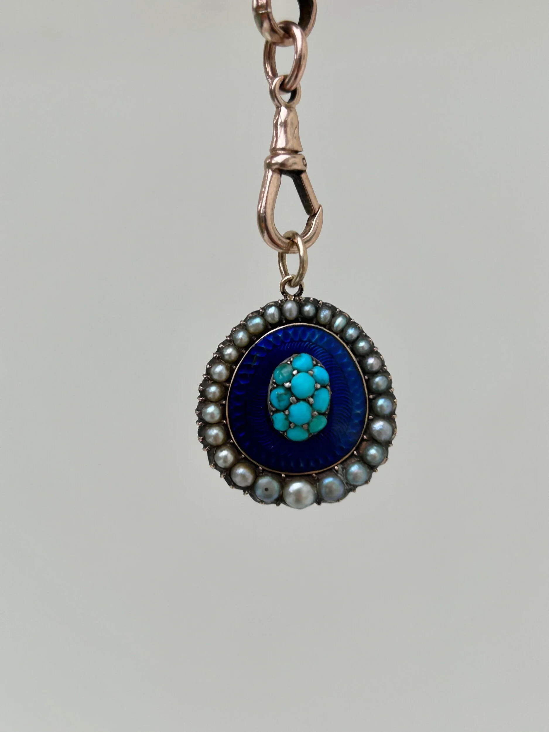 65389EBB-7D8B-45F0-83BB-E856821A0A83