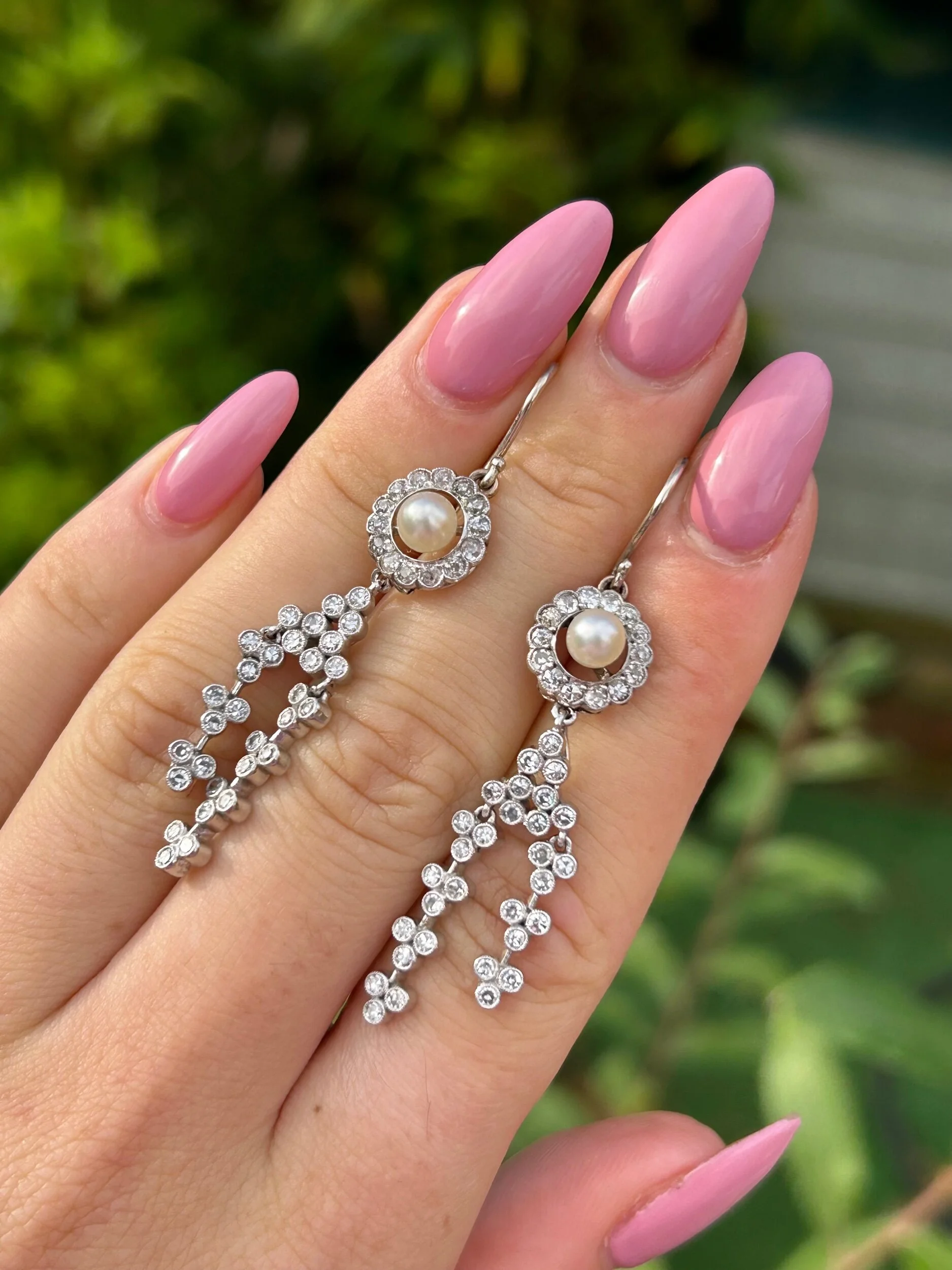 73EACC85-3A1C-4E4C-AB55-E713CAEF7354