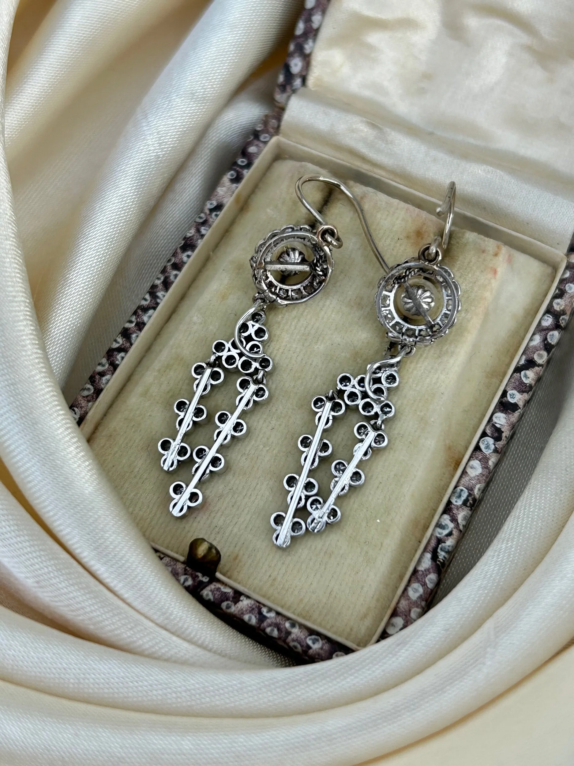 B3F0A479-2088-41F6-8D07-CF43E3615D03