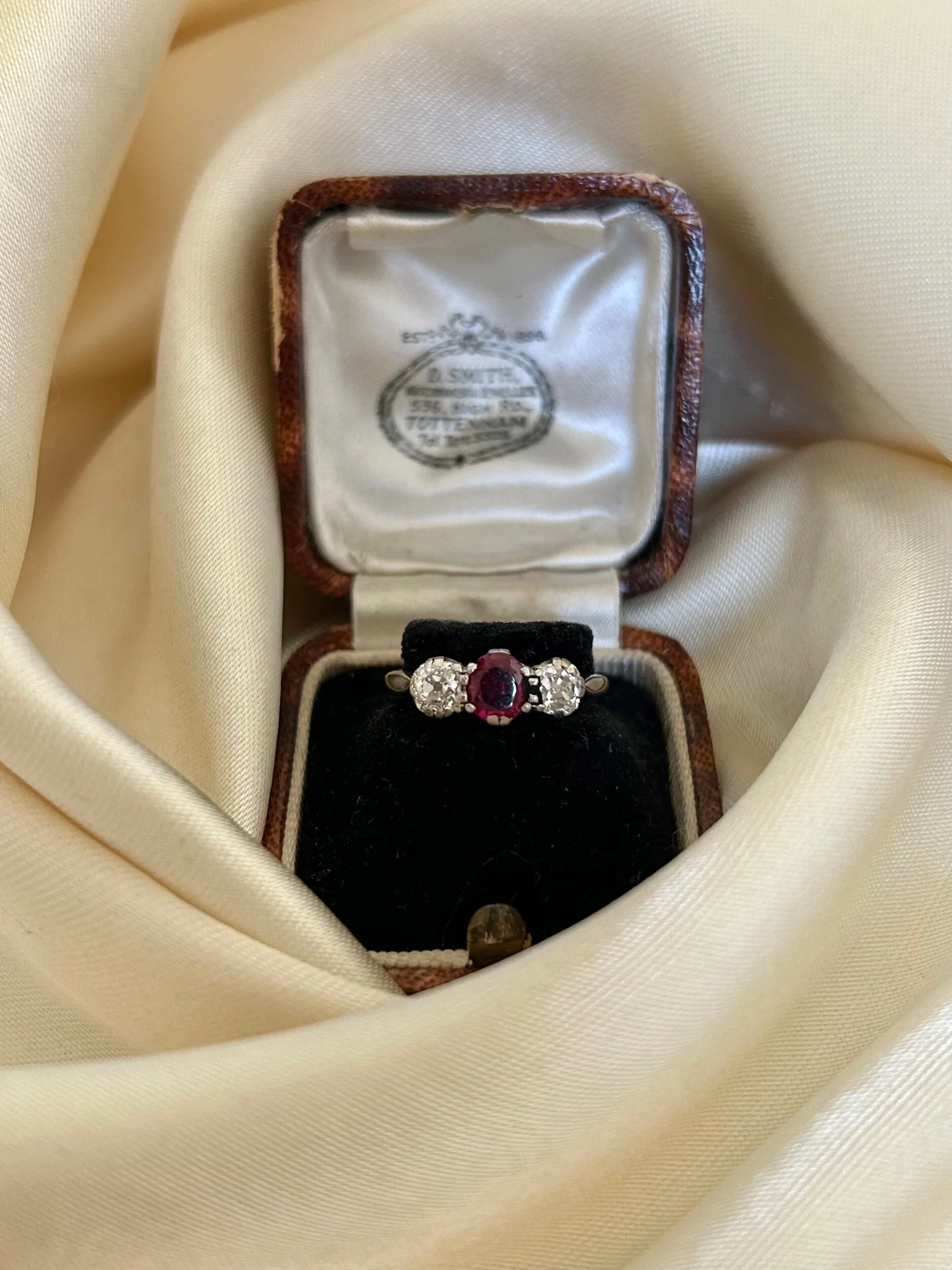 17ABF4E9-DA8E-449B-83A6-EA1BA3723E85