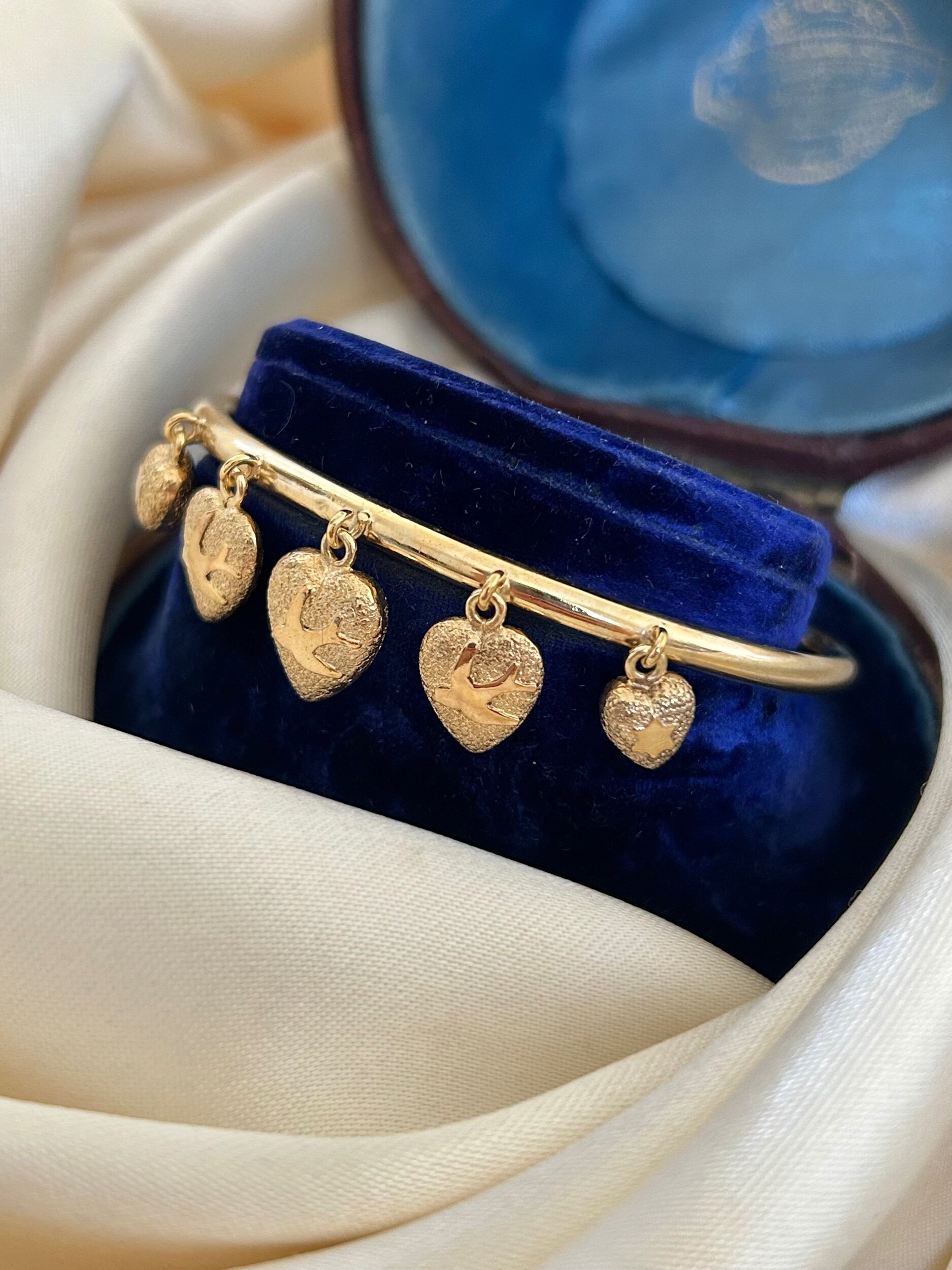 7FBAA116-B14D-4D00-AC88-5916A8A0F04F