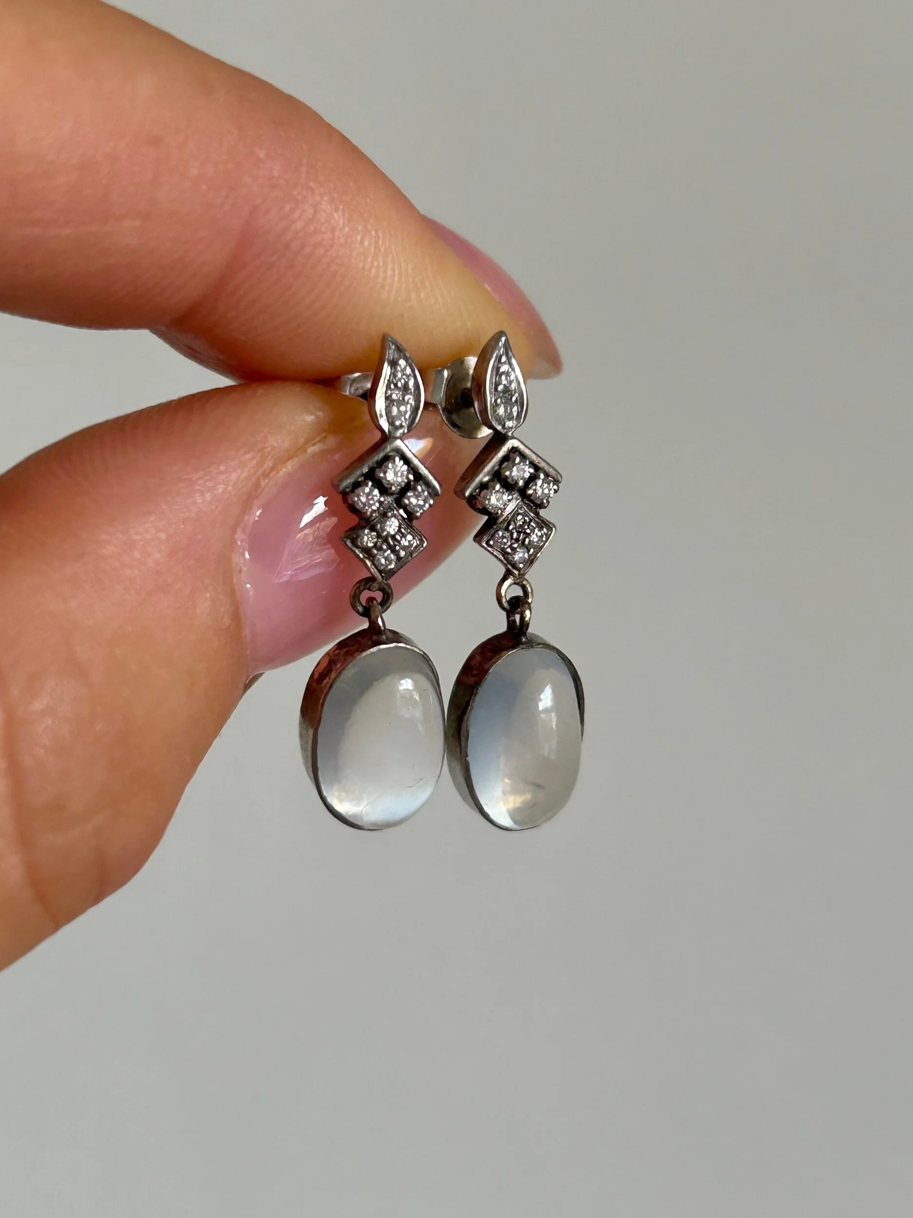 E461B28D-26C9-4256-9C25-FEFB478015E8