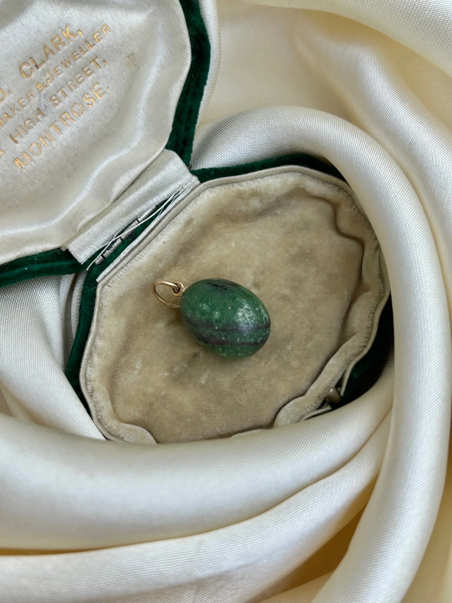 9AEDEA26-BF0C-4B24-AF46-702C0C0B0C20