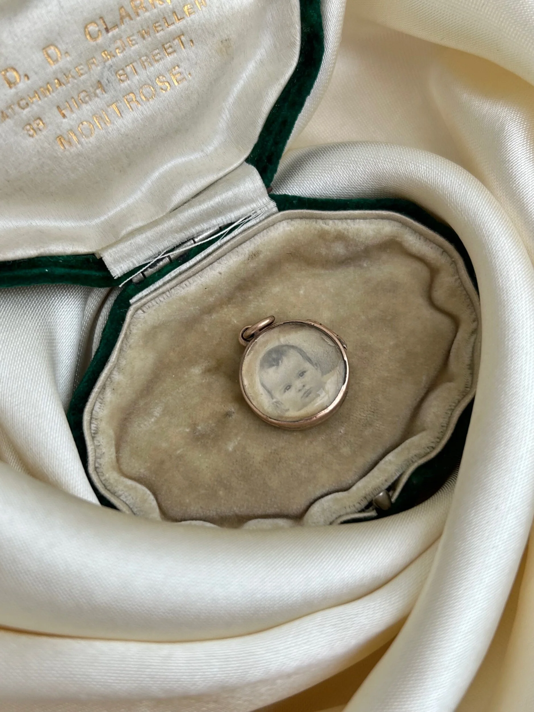 31DCEC98-CB1F-47DB-BA58-EECEB5B14AF0