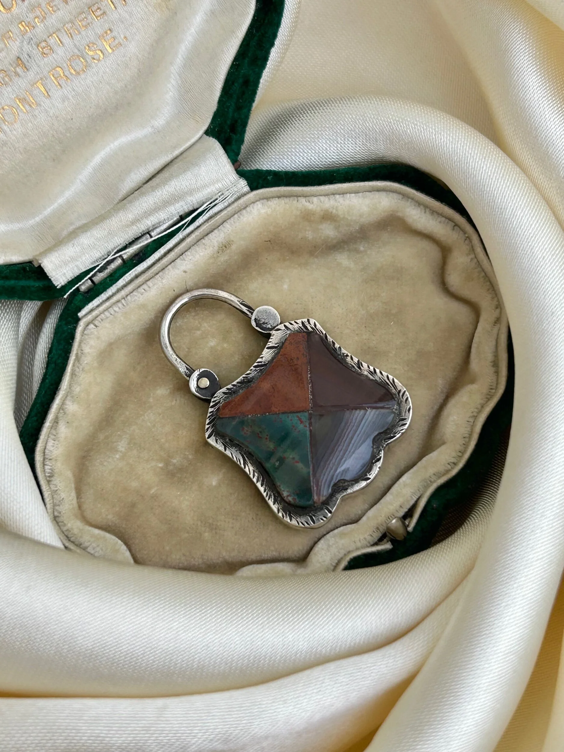 339C3950-6D7B-4A67-A72B-4CA766A5CA85