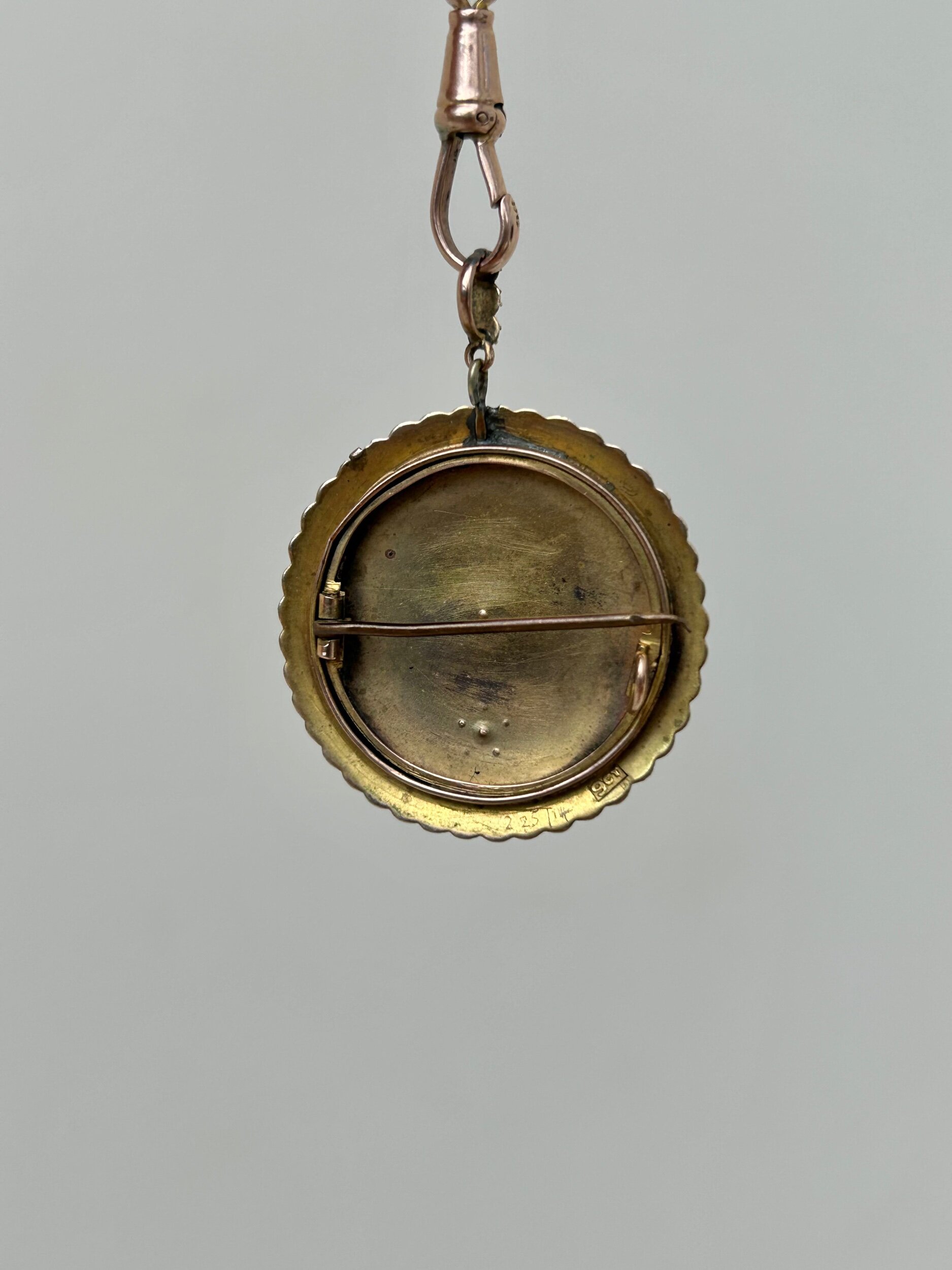 FDDCDB6E-BACA-4B80-8588-486F23844D24