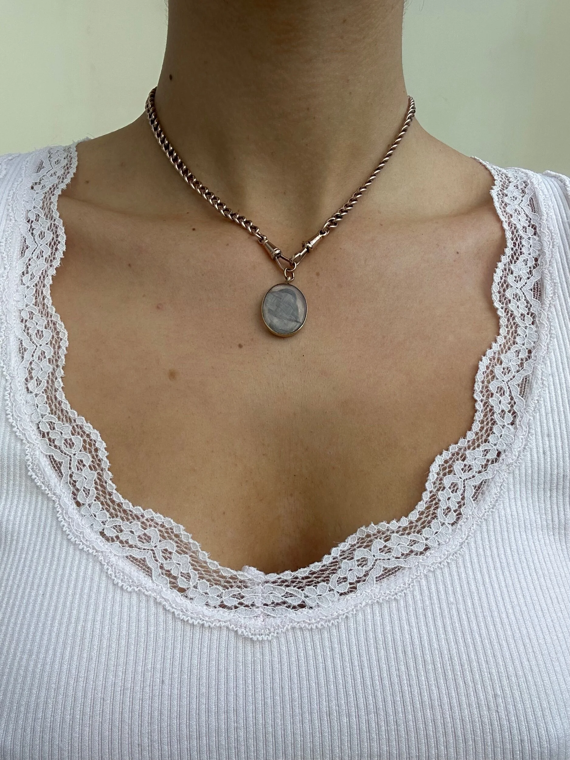 E29111FF-4B24-4806-8F8F-4CDD85B1A284