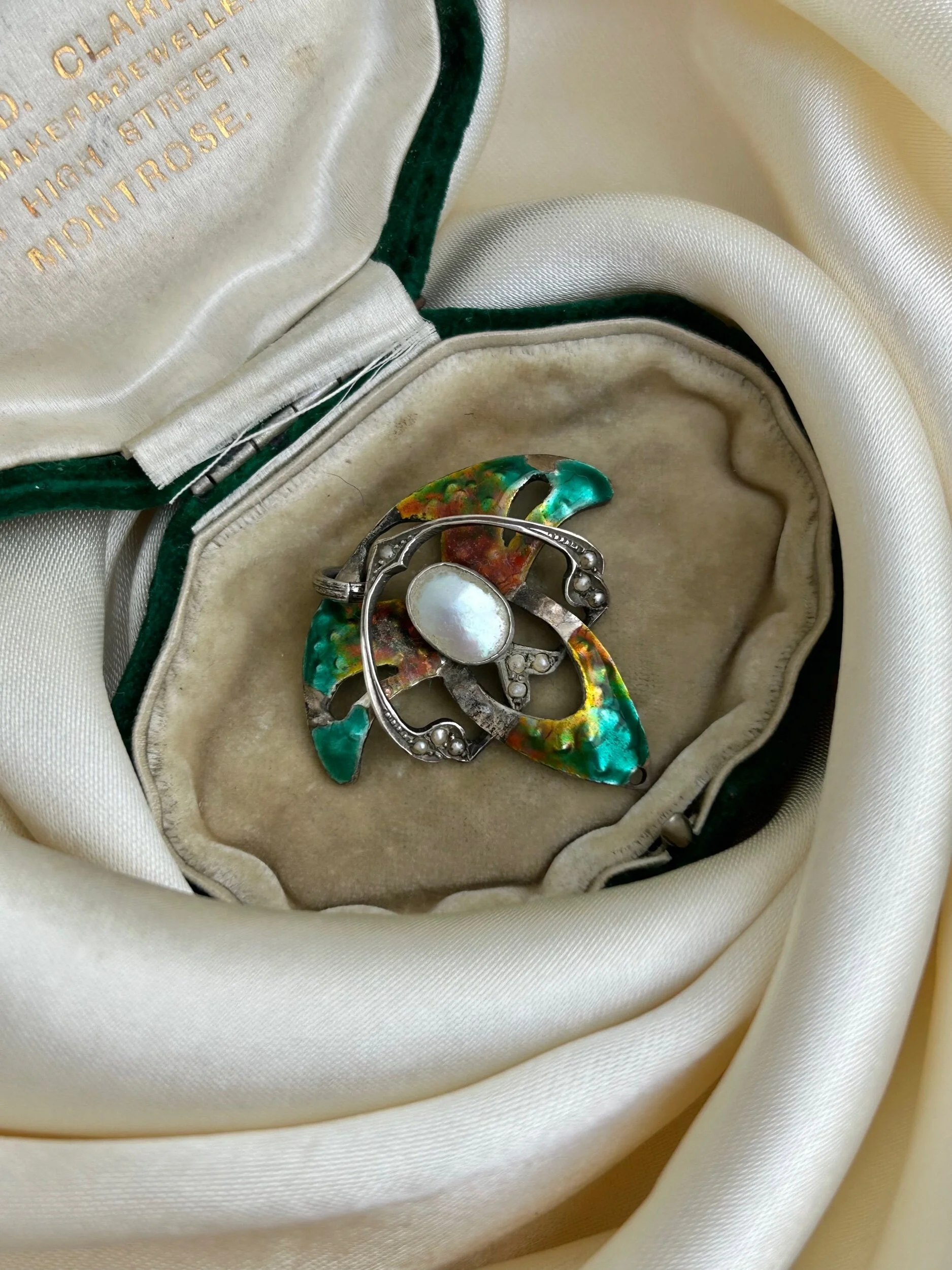 B1603269-E920-406C-8AA4-6ED8715D8081