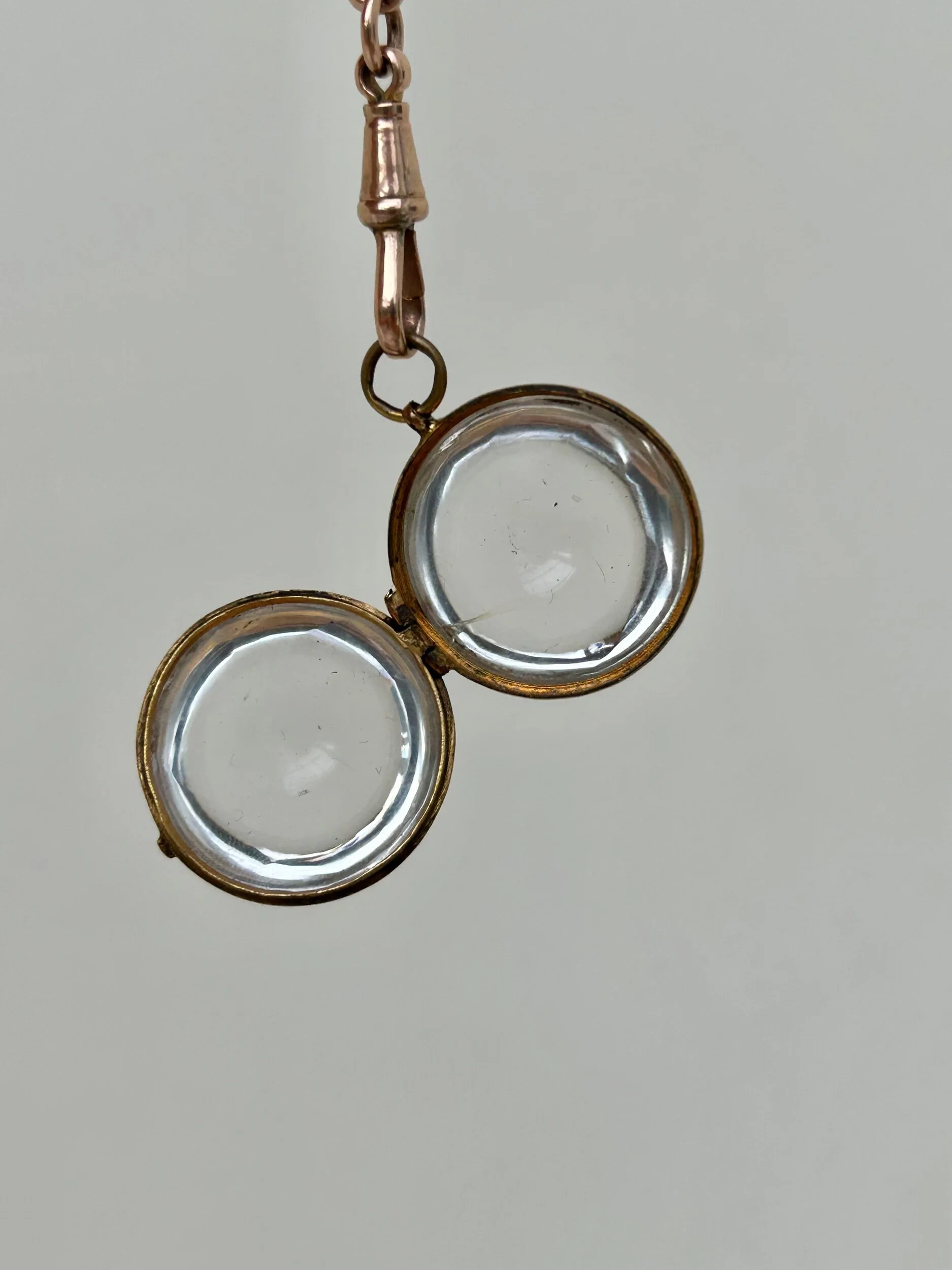 EDBBF276-BE3A-426D-9F3B-857C7DA0B5AA