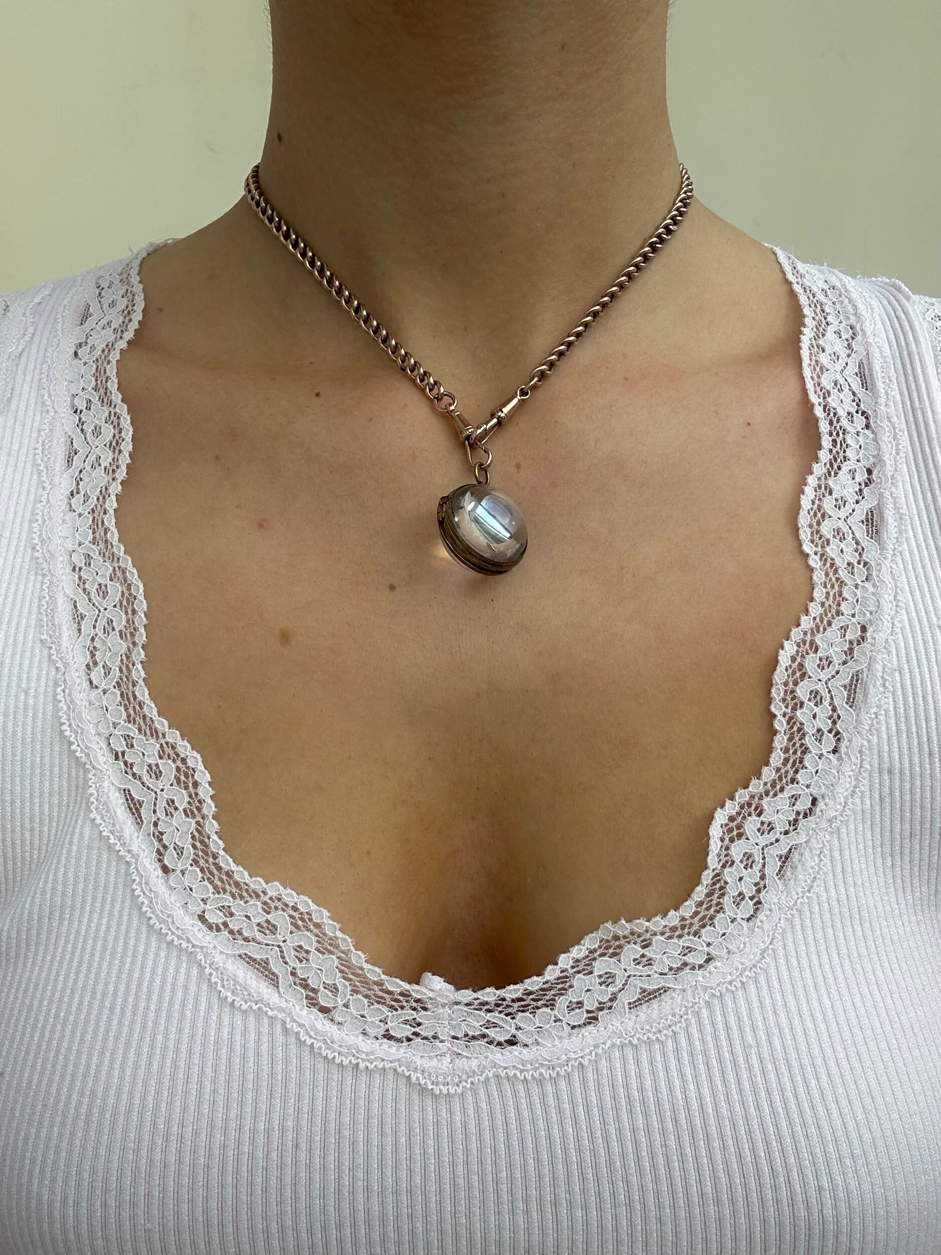 5F3F827E-CEC4-4A58-8BAB-A33015307B96