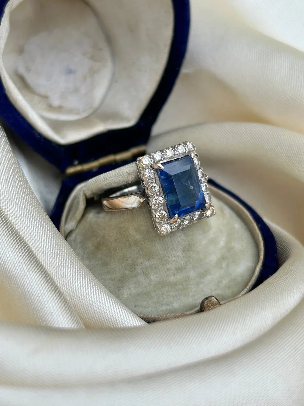 Vintage sapphire hotsell