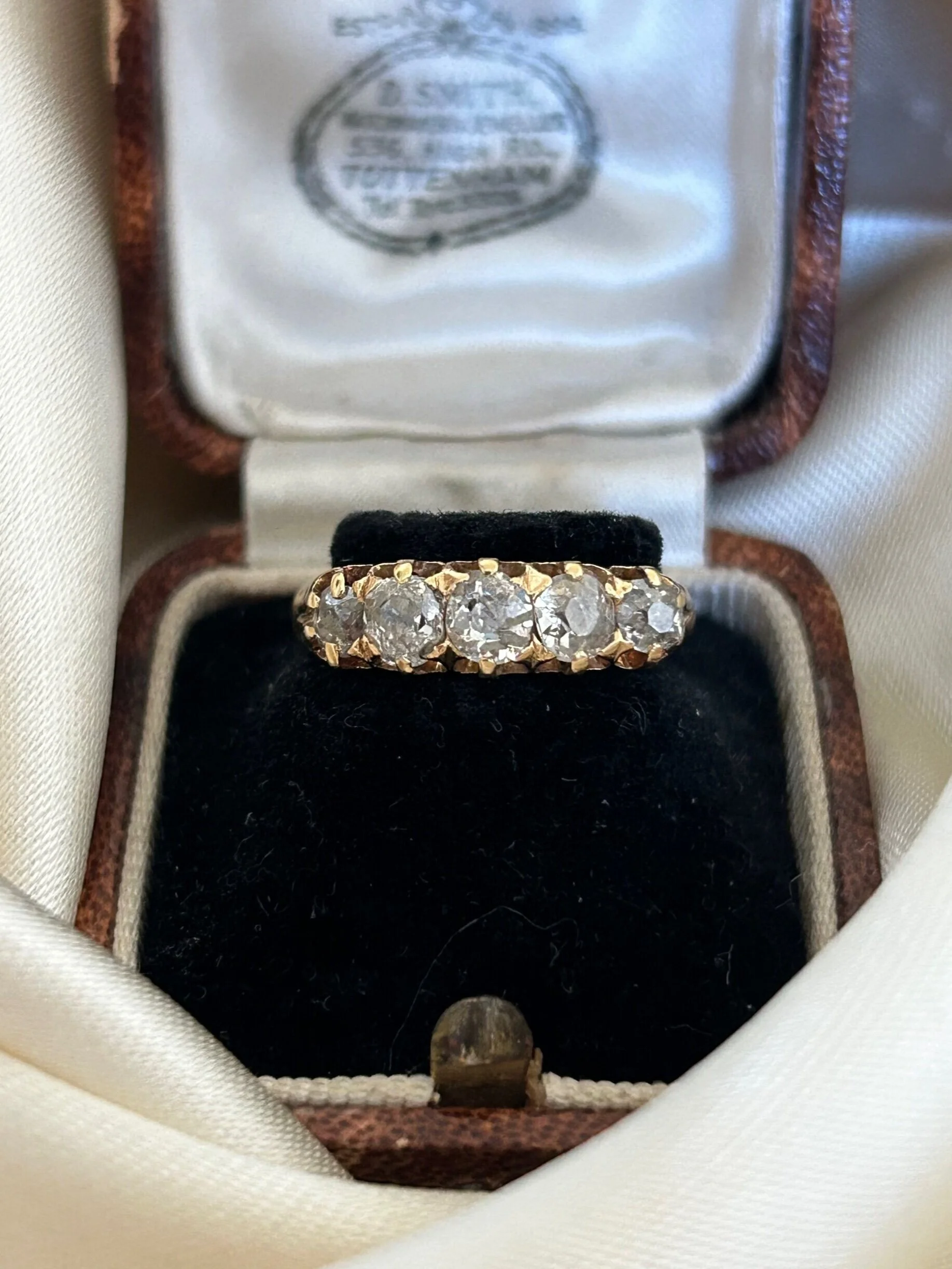 99F23819-13D7-40D3-9CA8-6B1556F10CDF